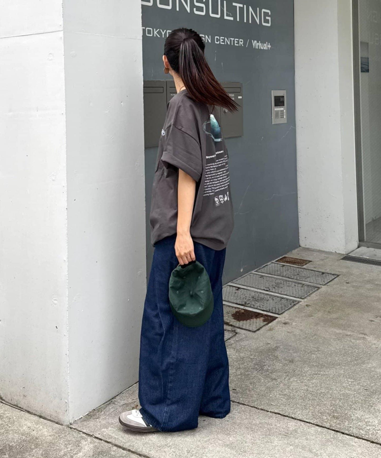 多色圖形印花T恤