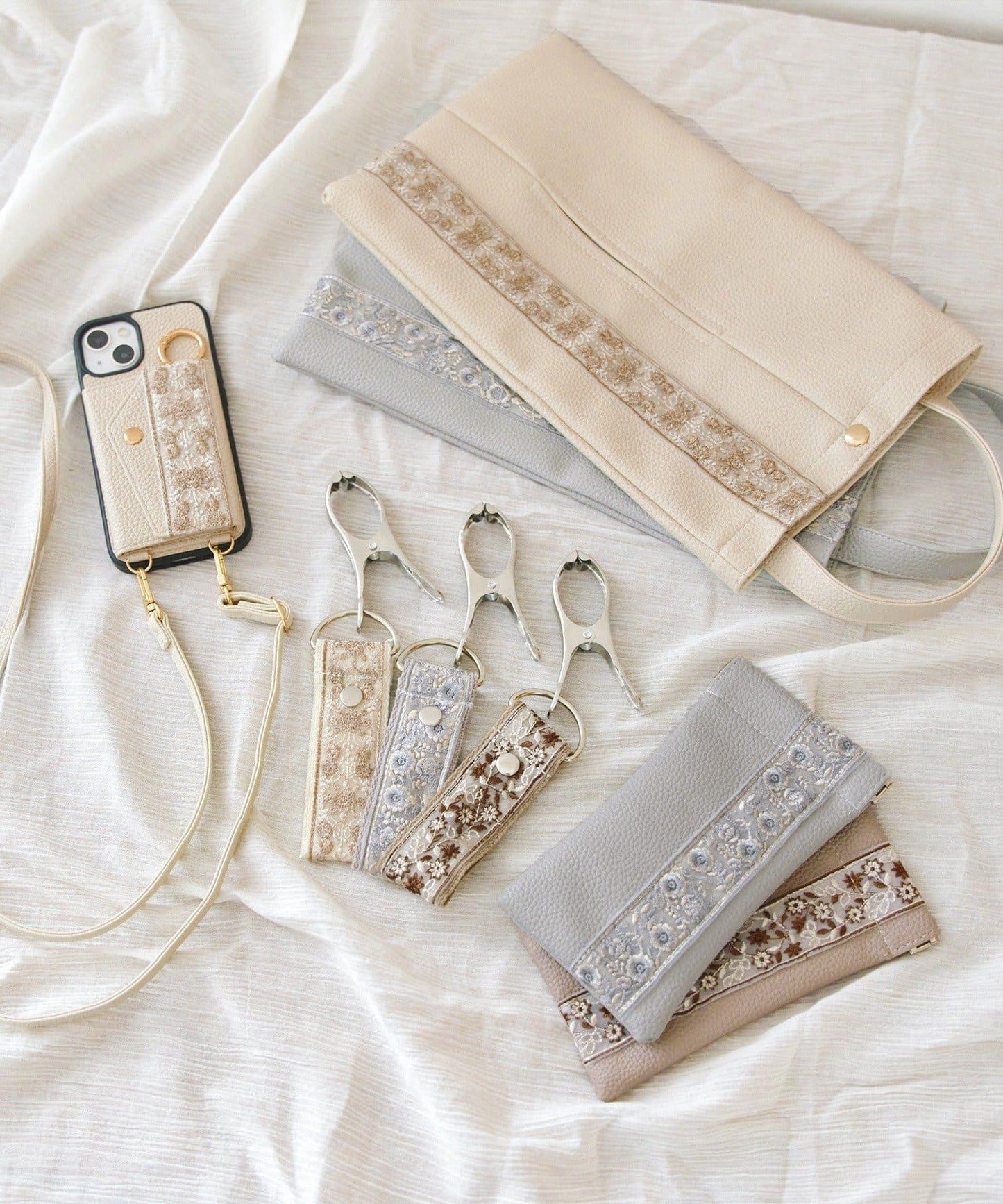 刺繍リボンメガネポーチクロス付き