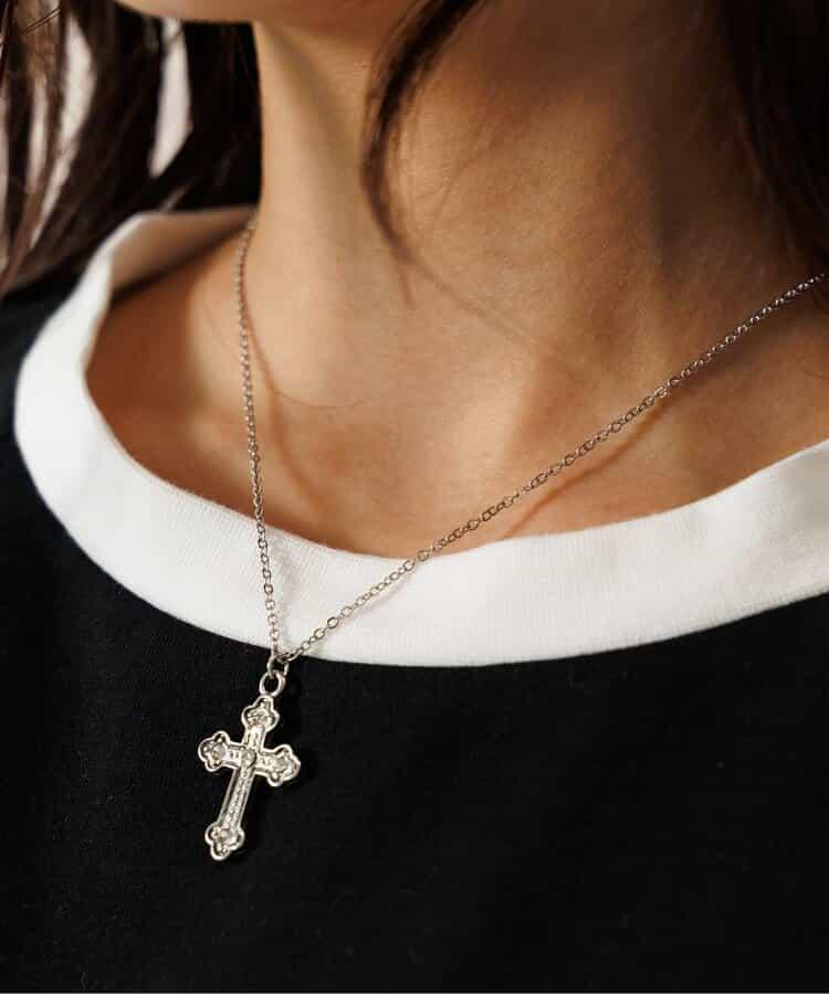 交叉圖案吊墜項鍊