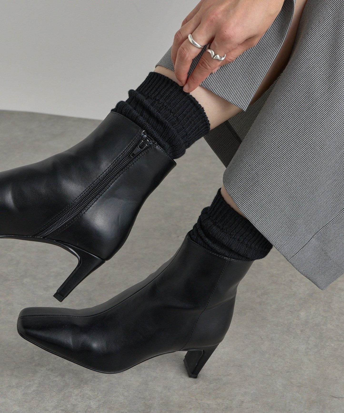 【時尚風格的腳部】棉質條紋襪