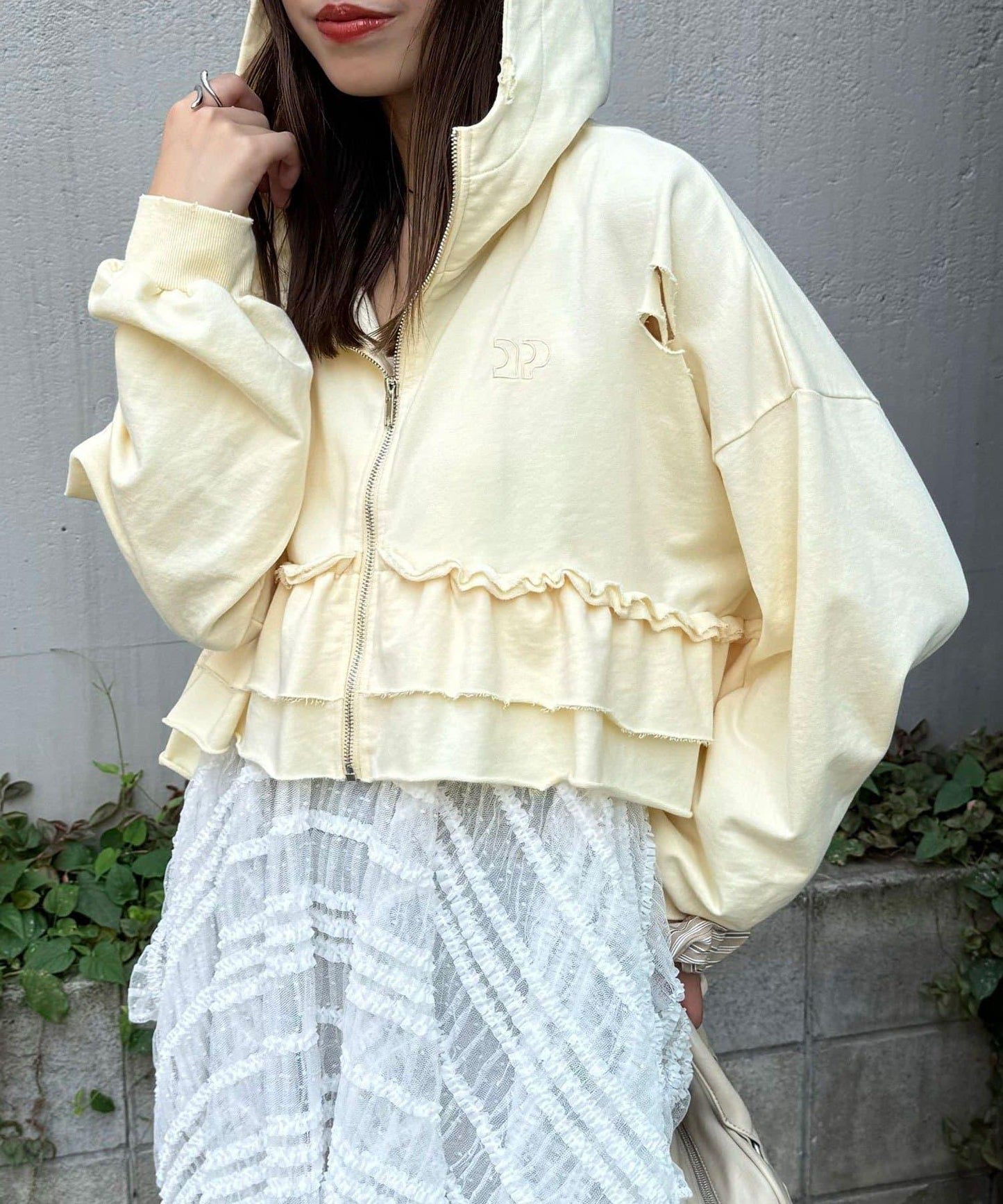 【Ciaopanic】CP標誌荷葉邊層疊破洞衛衣