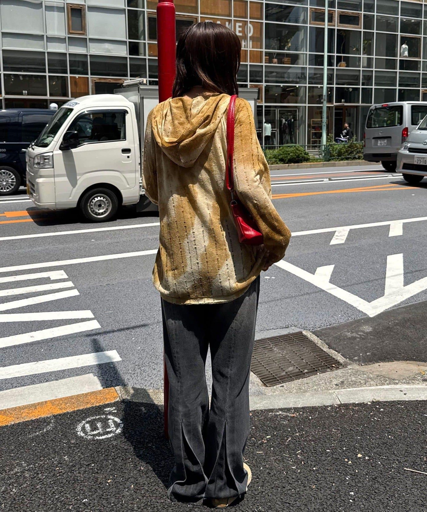 肩部開衩條紋印花連帽衫