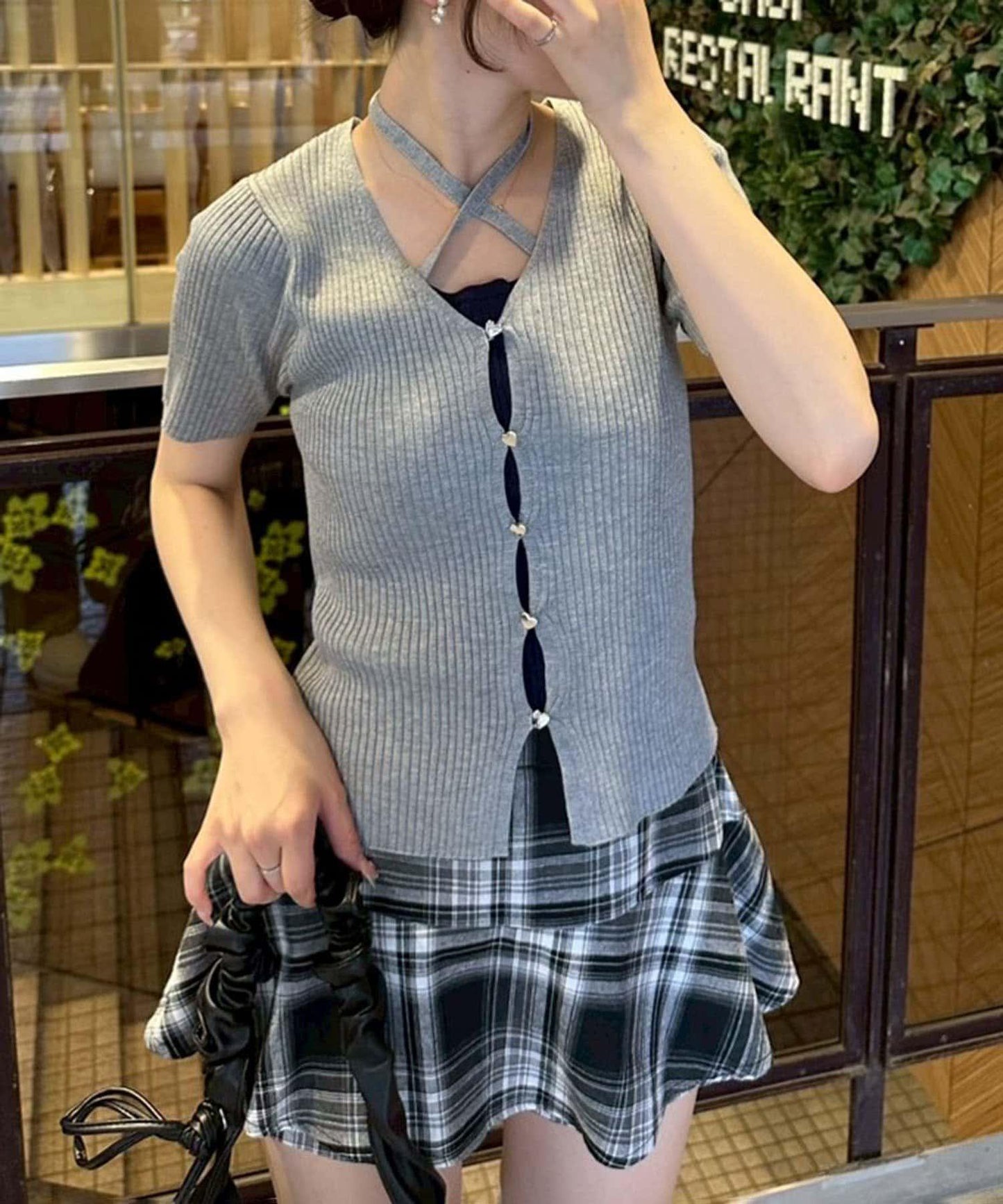 心形紐扣拼接開衫