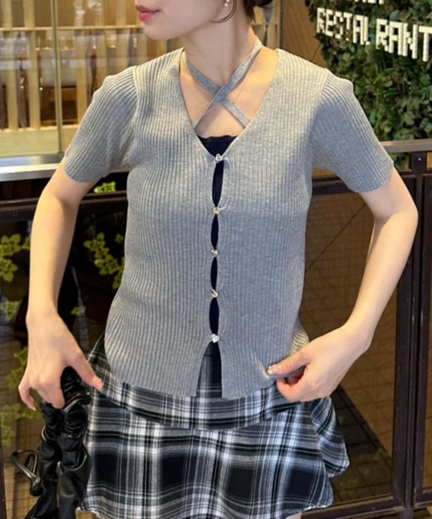 心形紐扣拼接開衫