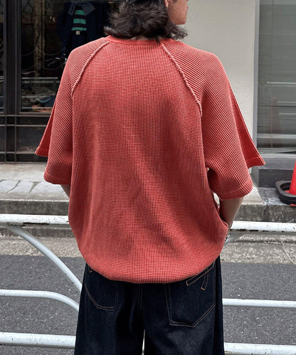 顏料呢華夫餅亨利領T恤