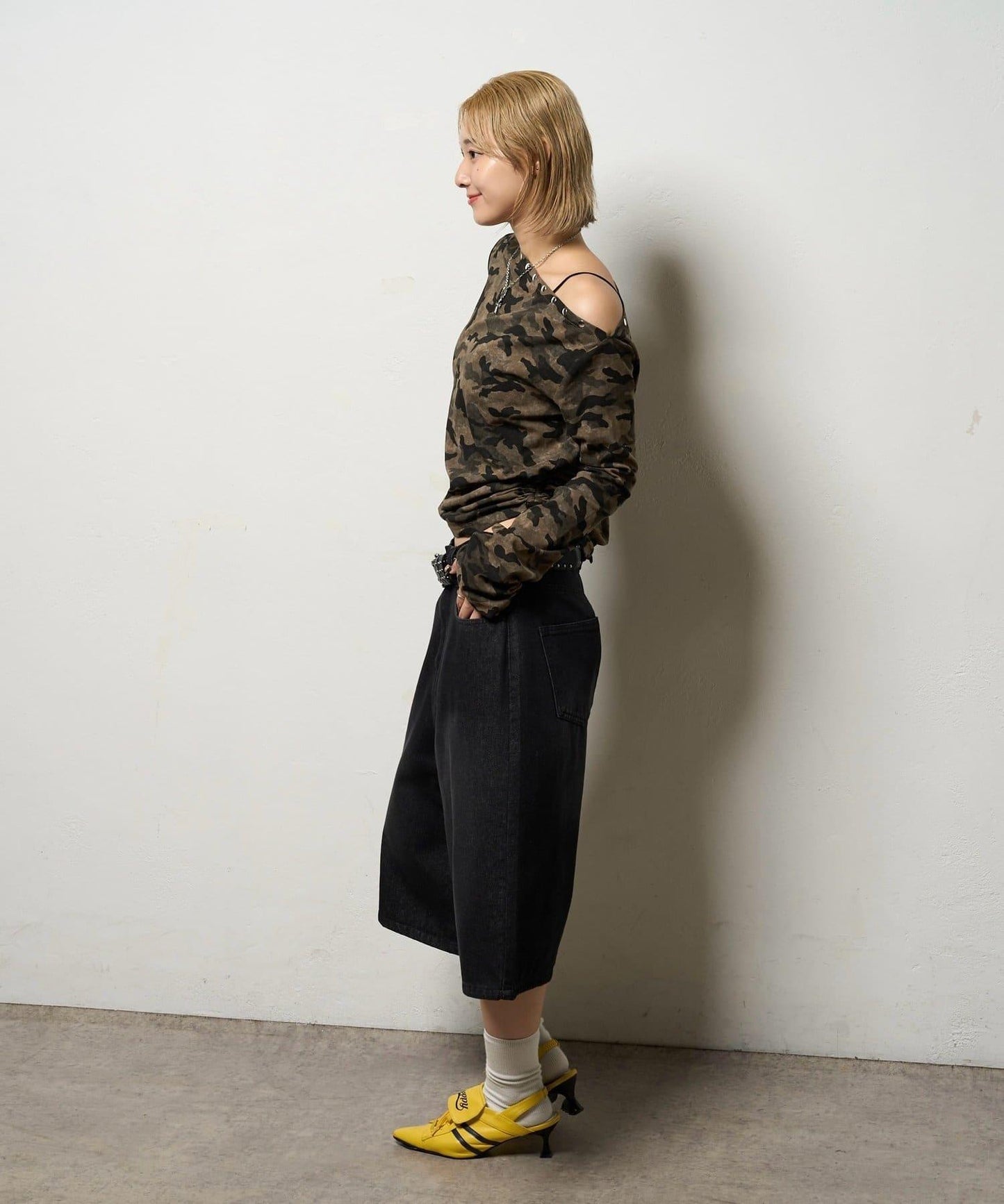 【AW】混搭鉚釘吊帶上衣