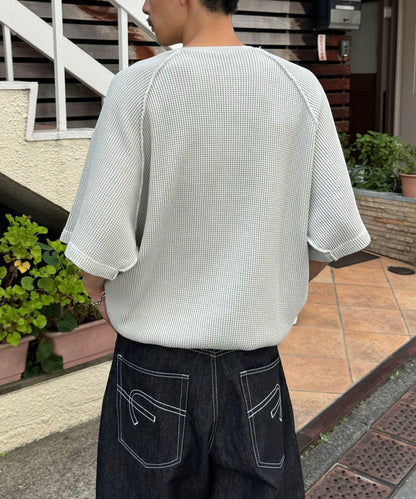 顏料呢華夫餅亨利領T恤