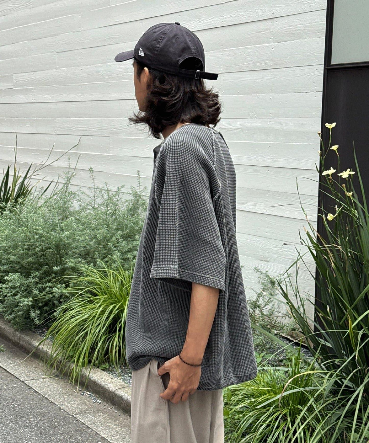 顏料呢華夫餅亨利領T恤