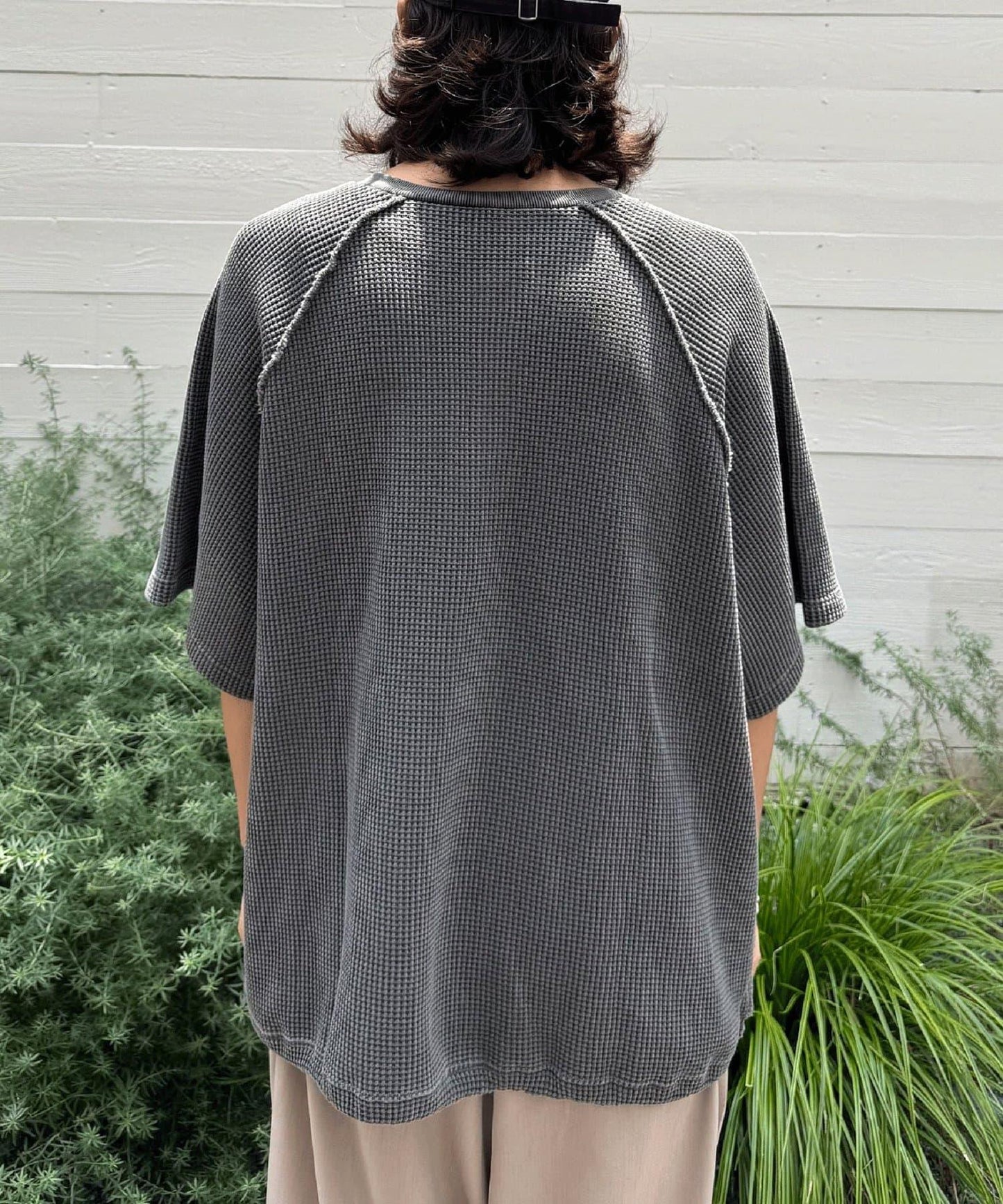 顏料呢華夫餅亨利領T恤