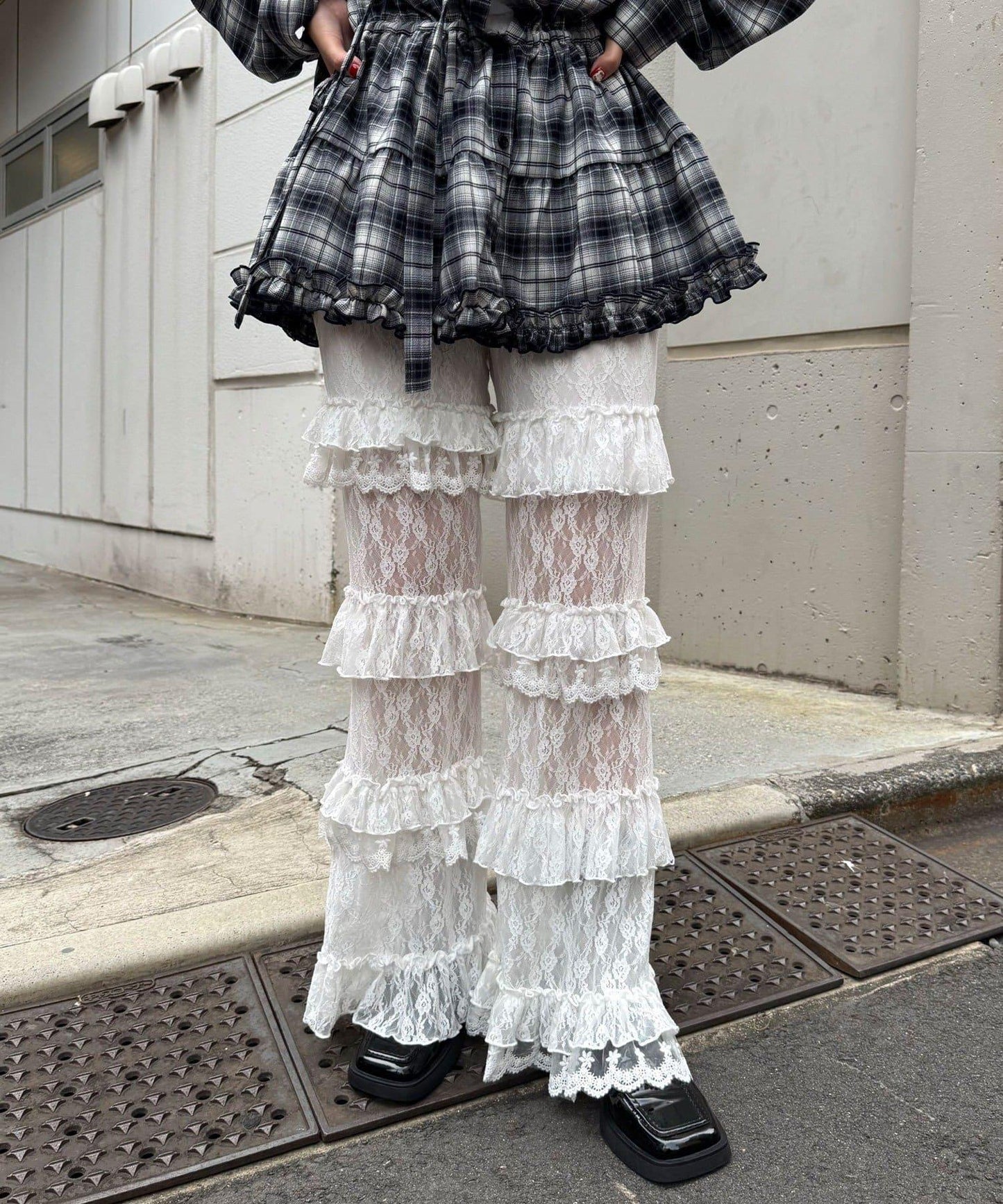 層疊蕾絲荷葉邊裙褲