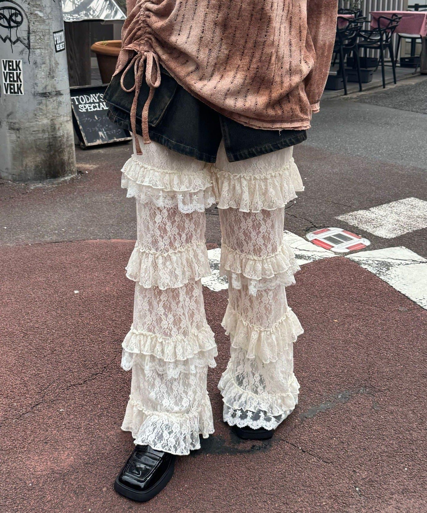 層疊蕾絲荷葉邊裙褲