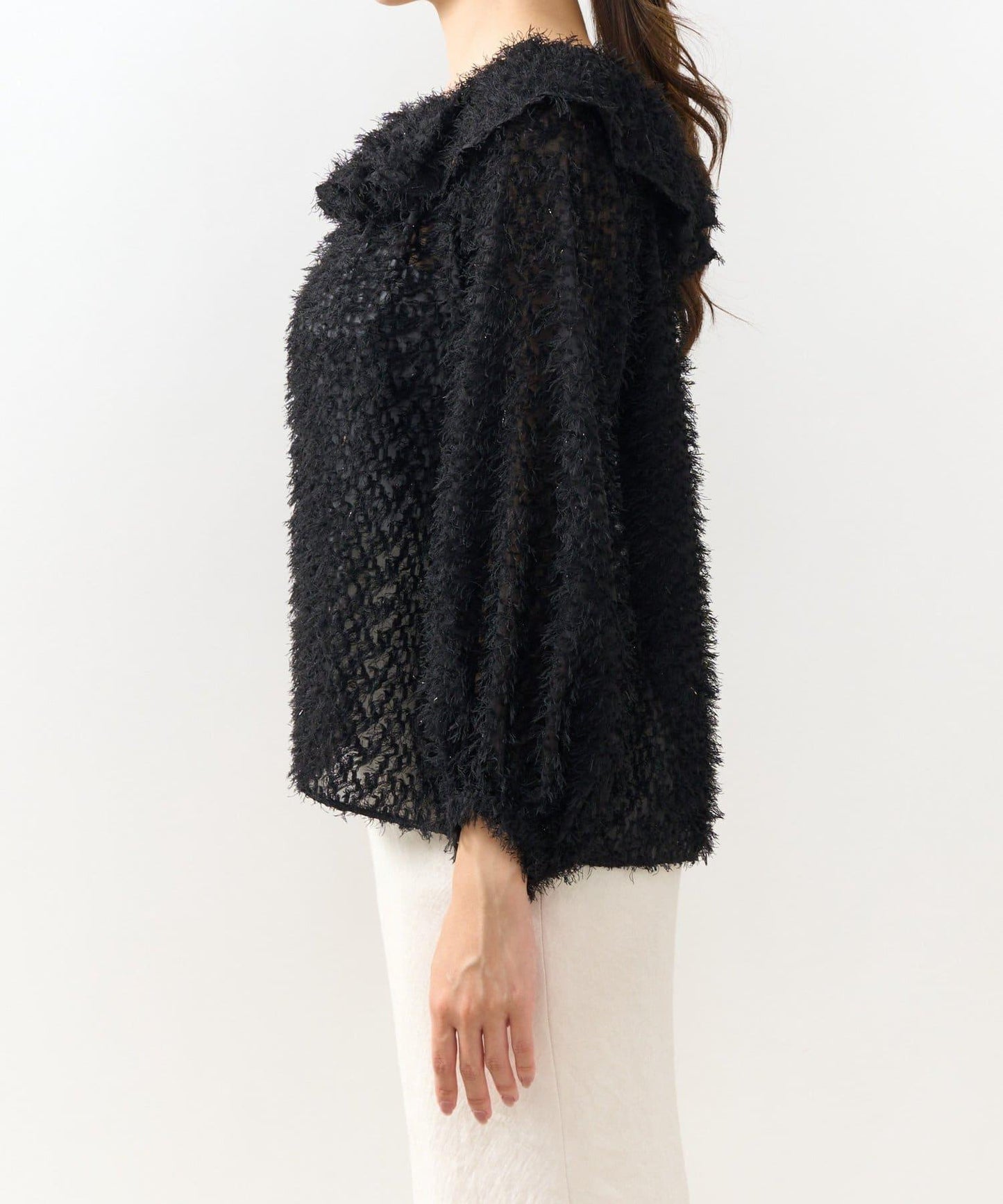 閃光羽毛提花荷葉領襯衫