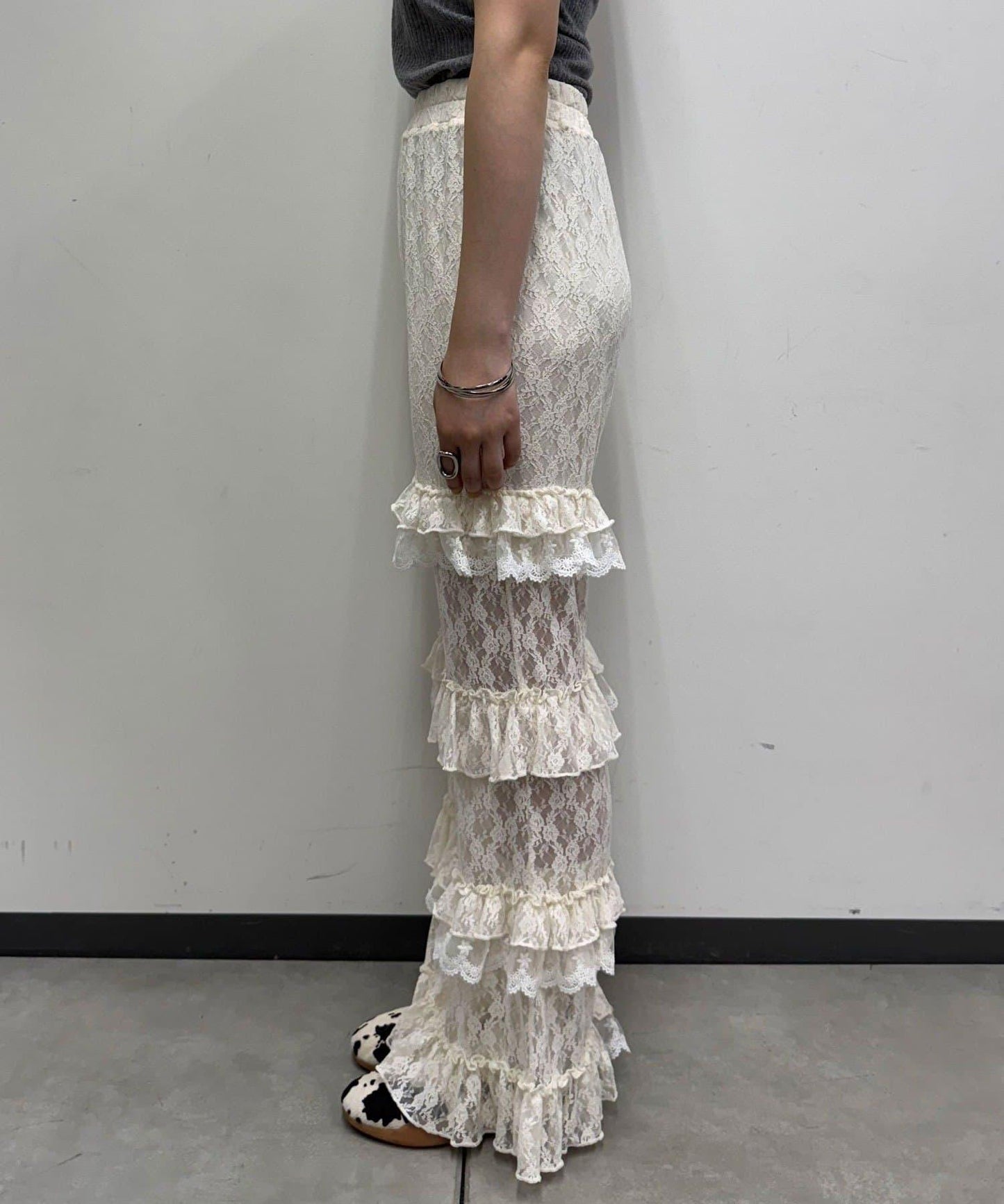 層疊蕾絲荷葉邊裙褲