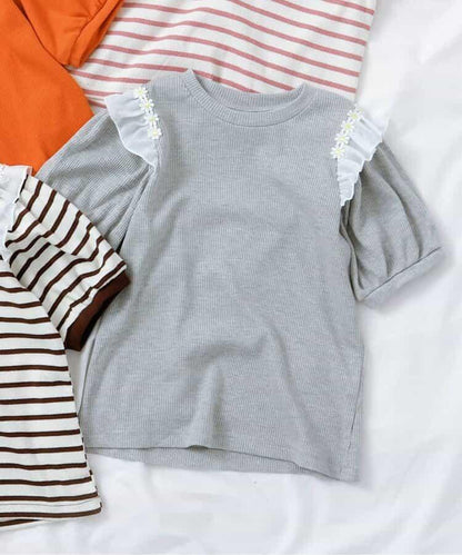 肩褶邊花朵圖案T恤