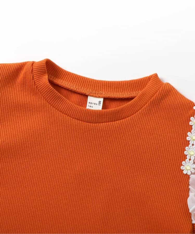 肩褶邊花朵圖案T恤