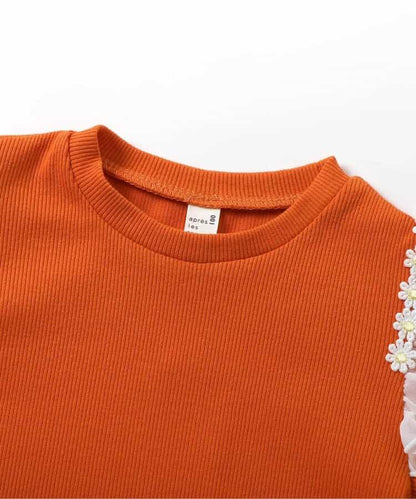 肩褶邊花朵圖案T恤