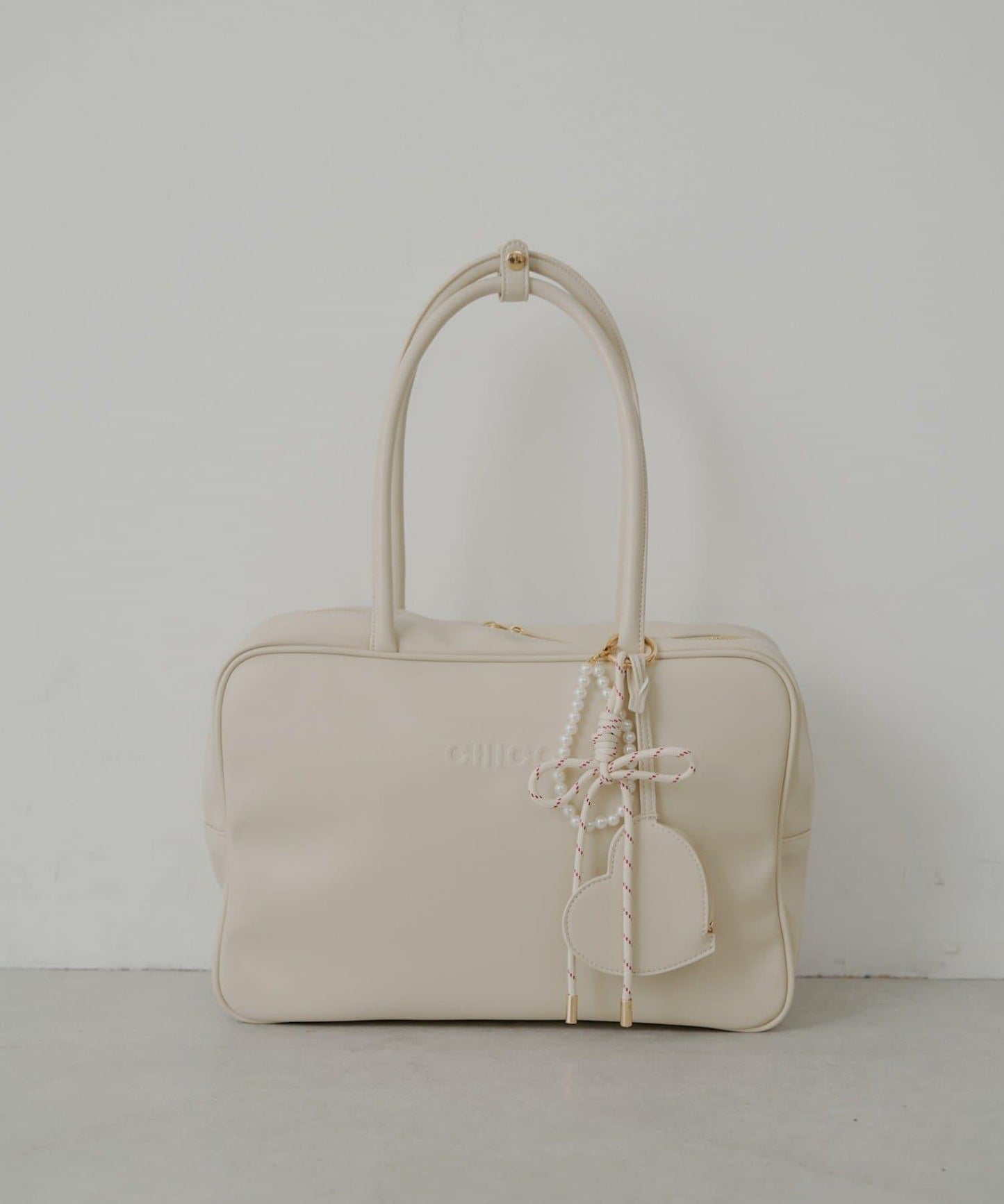 【2尺寸】帶吊墜的方形波士頓包