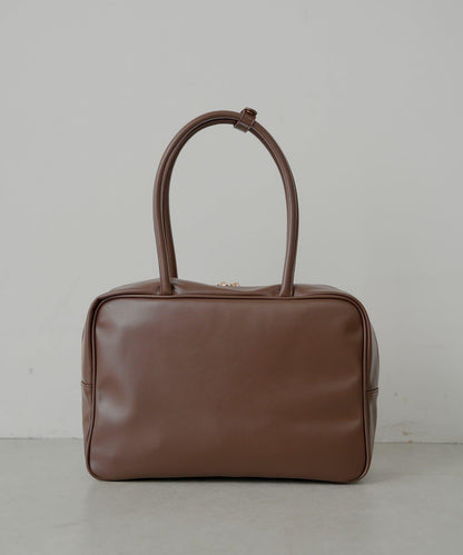 【2尺寸】帶吊墜的方形波士頓包