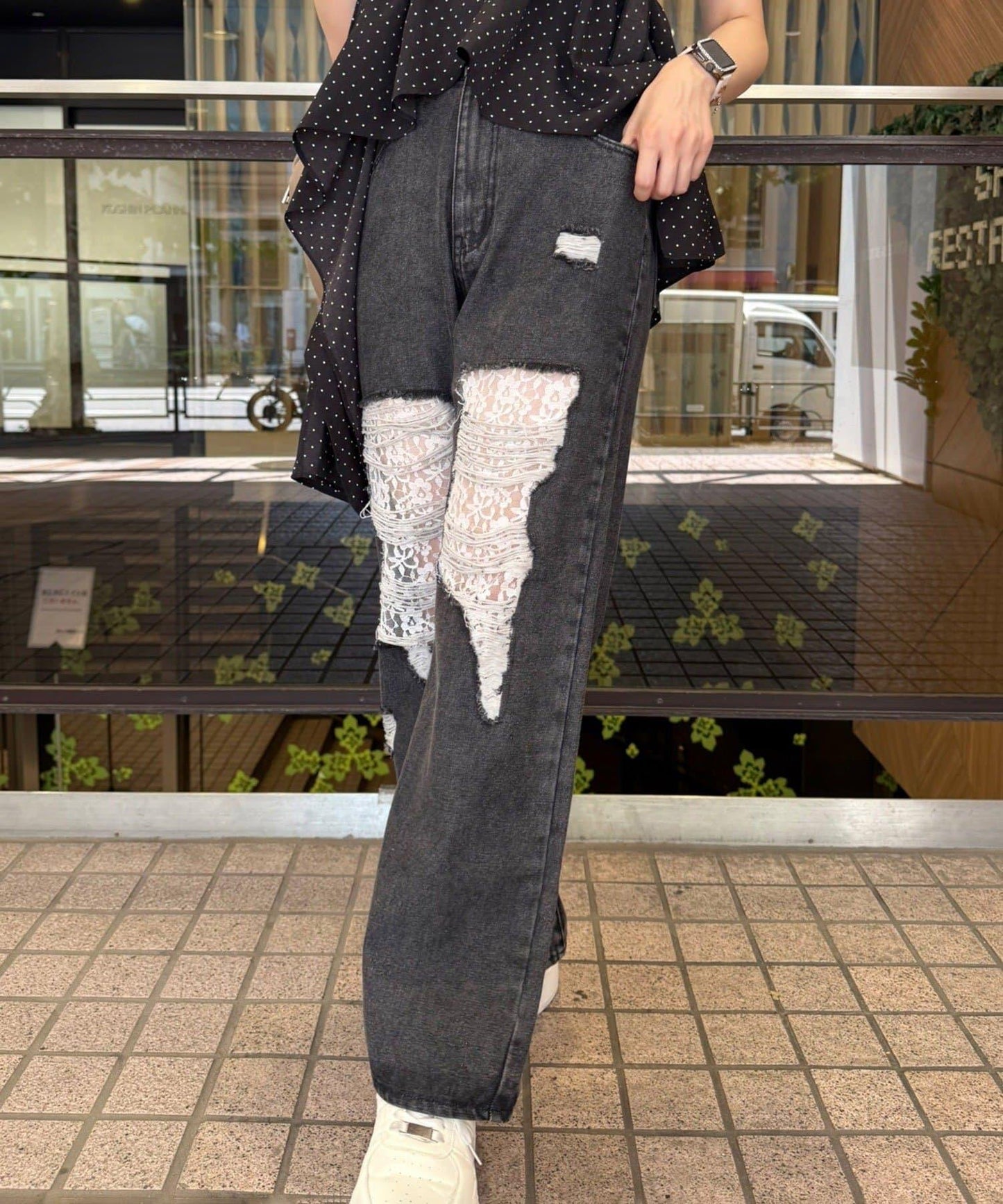 旬顏！損傷蕾絲牛仔褲