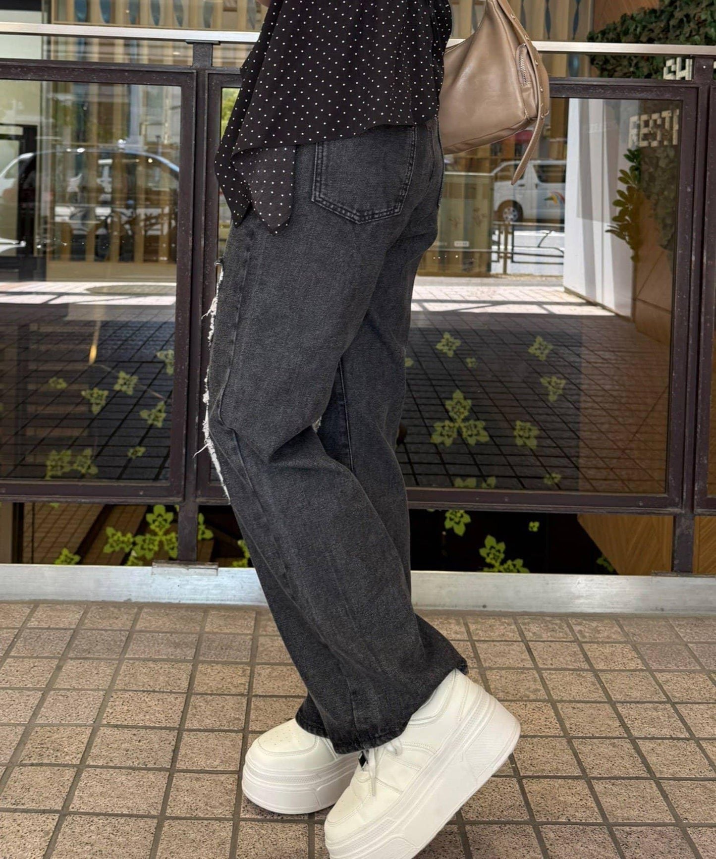 旬顏！損傷蕾絲牛仔褲