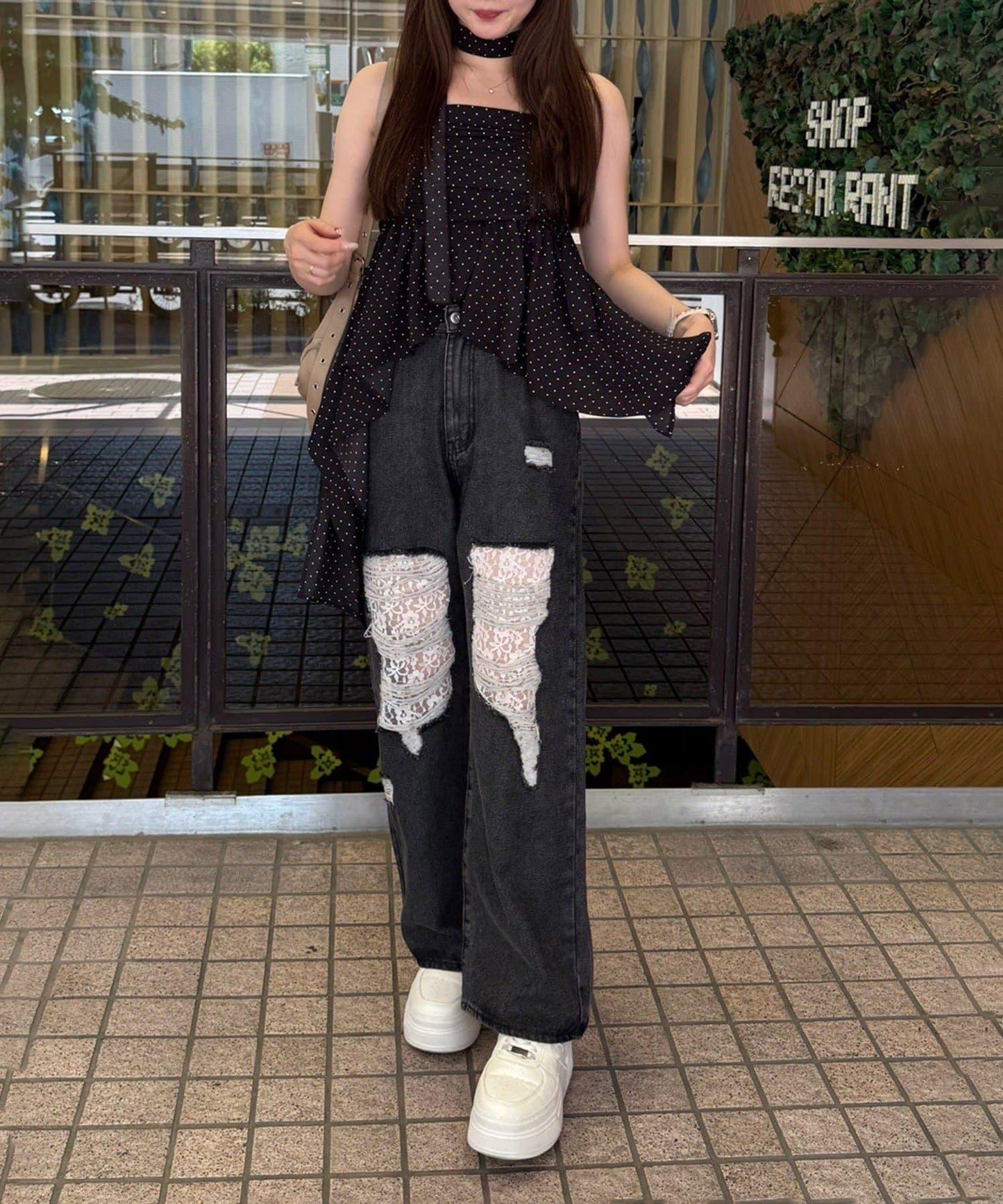 旬顏！損傷蕾絲牛仔褲