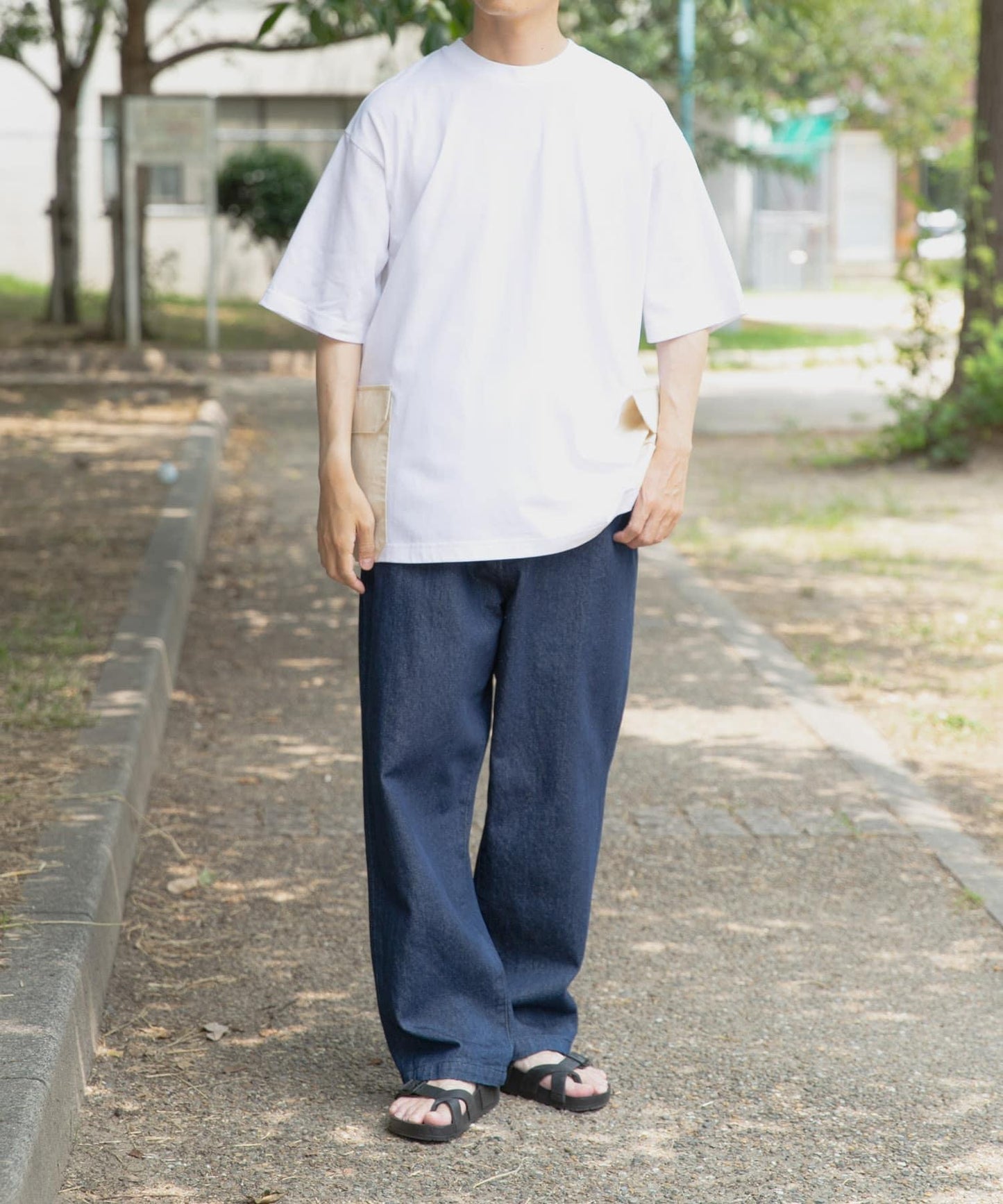 側袋拼接圓領T恤