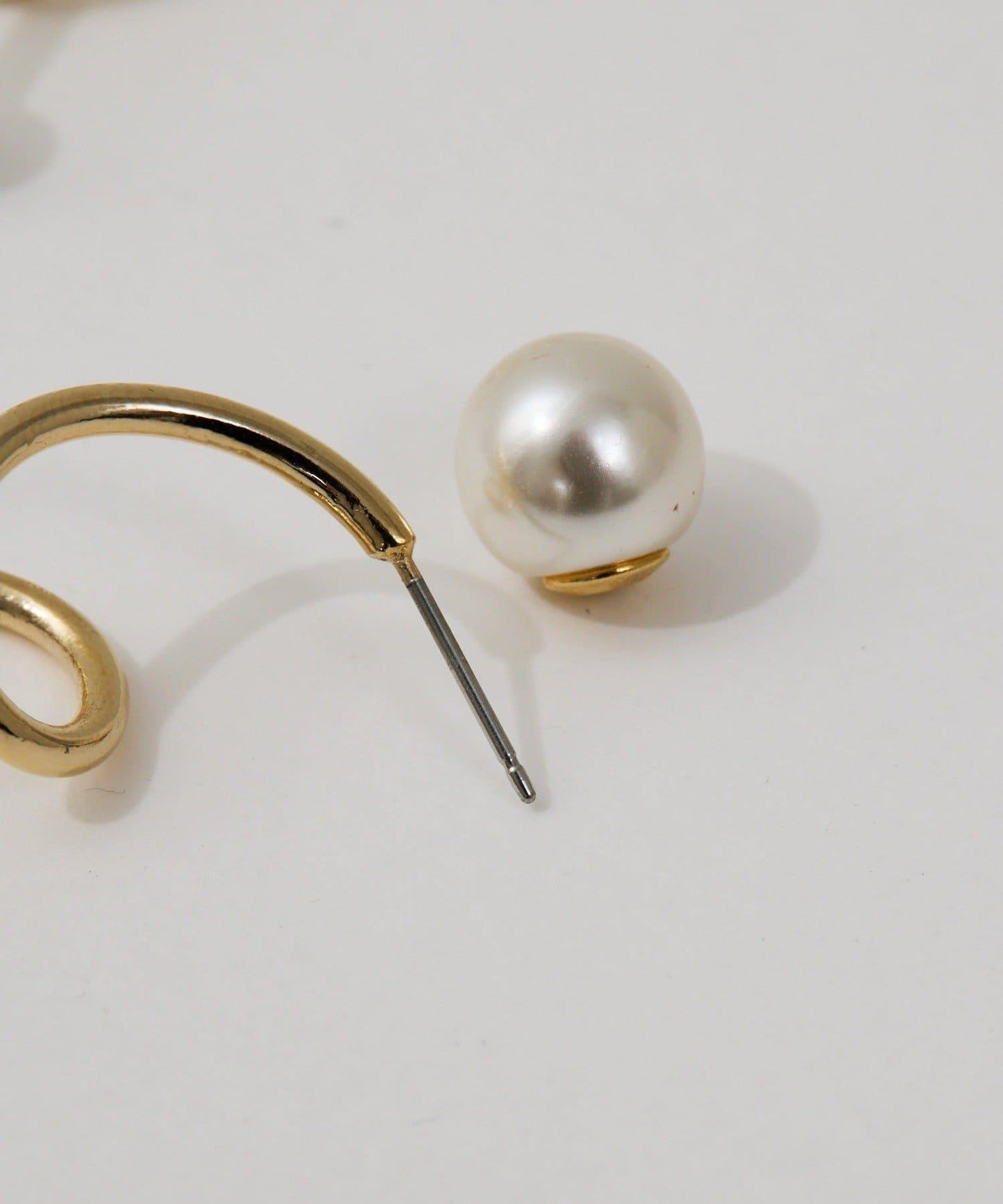 螺旋珍珠耳釘