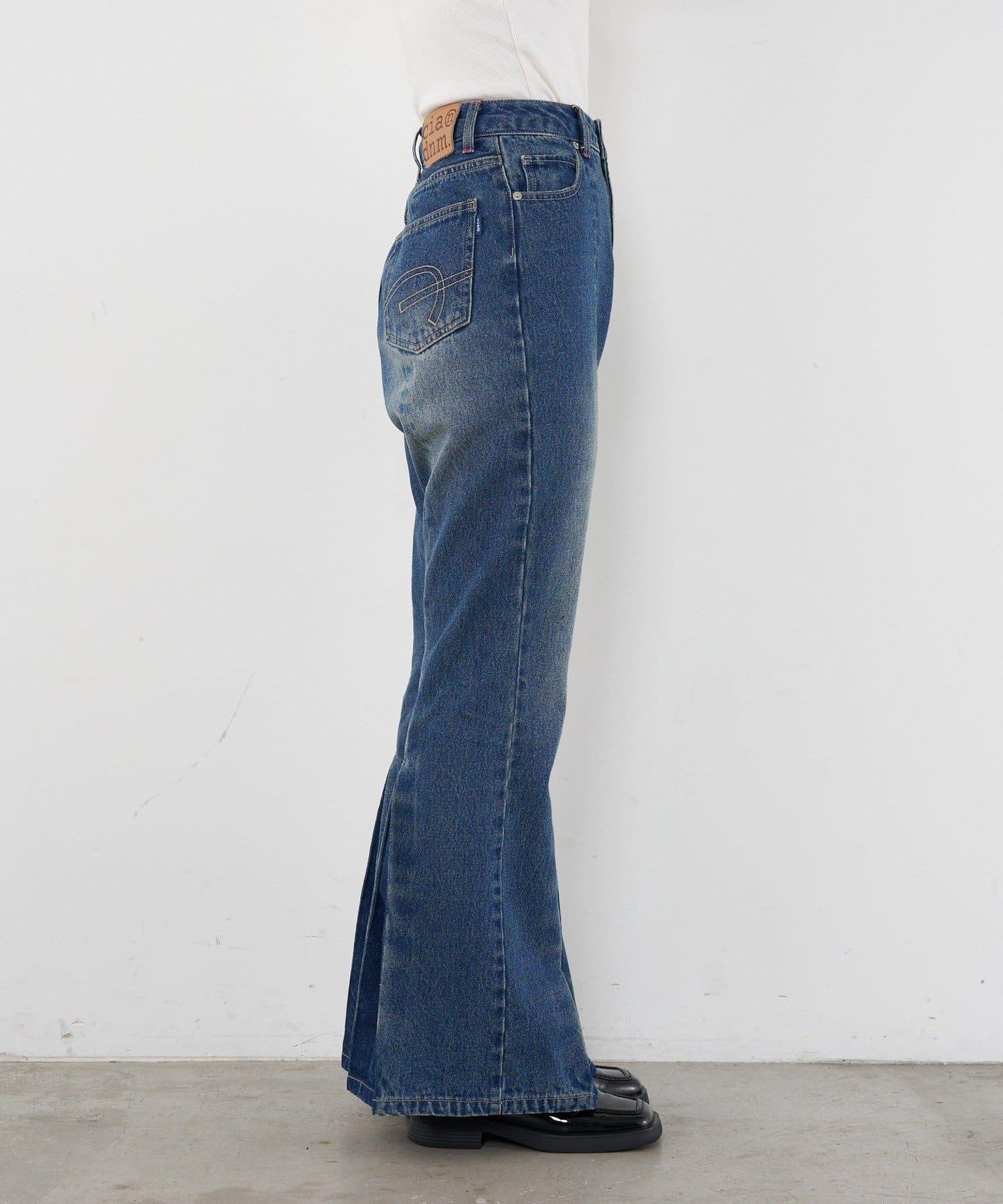 【CIAN DENIM/藍色牛仔布】褶皺喇叭牛仔褲#101