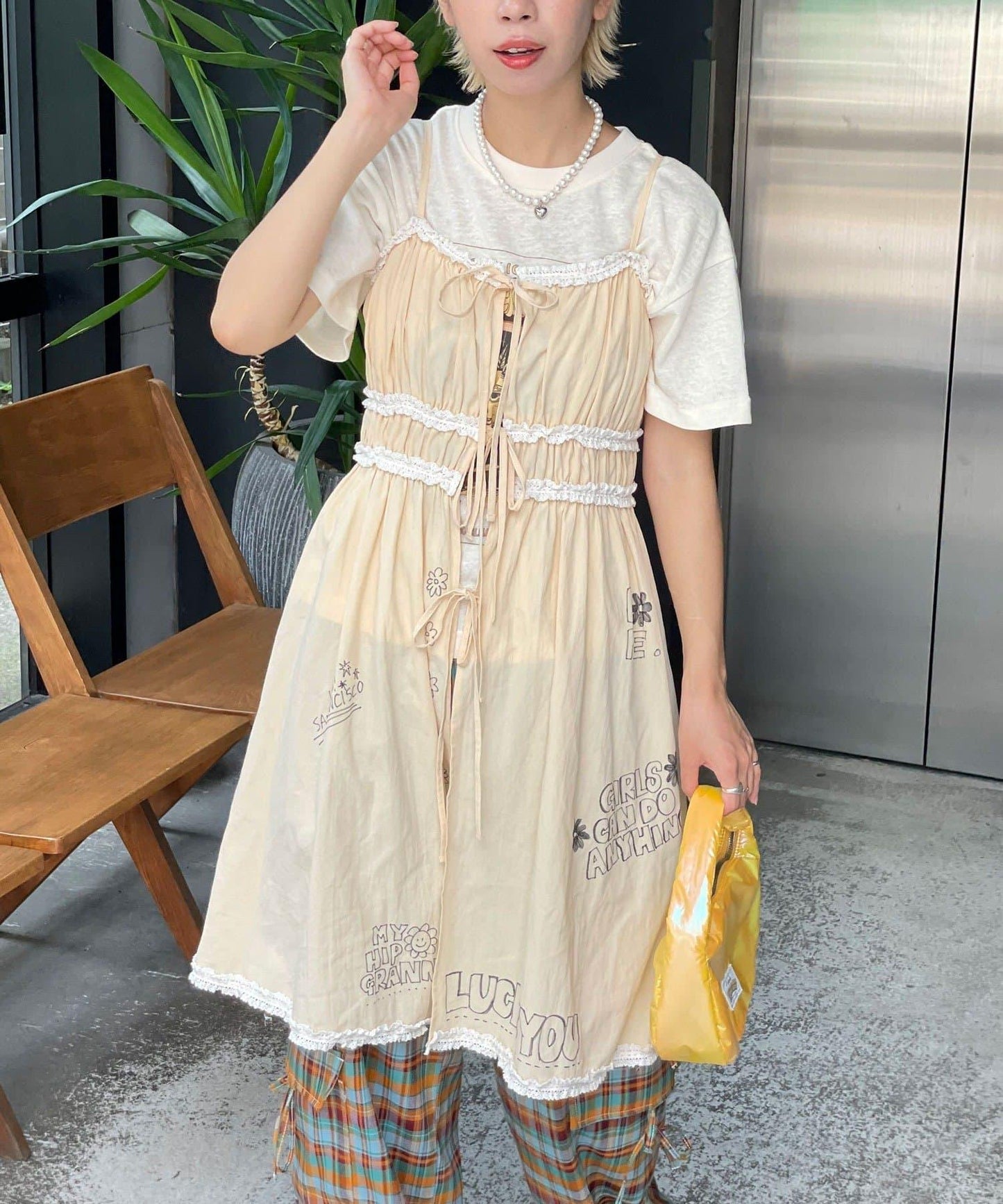 【HELLO.SANFRANCISCO/你好，舊金山】塗鴉風印花蕾絲背心連衣裙