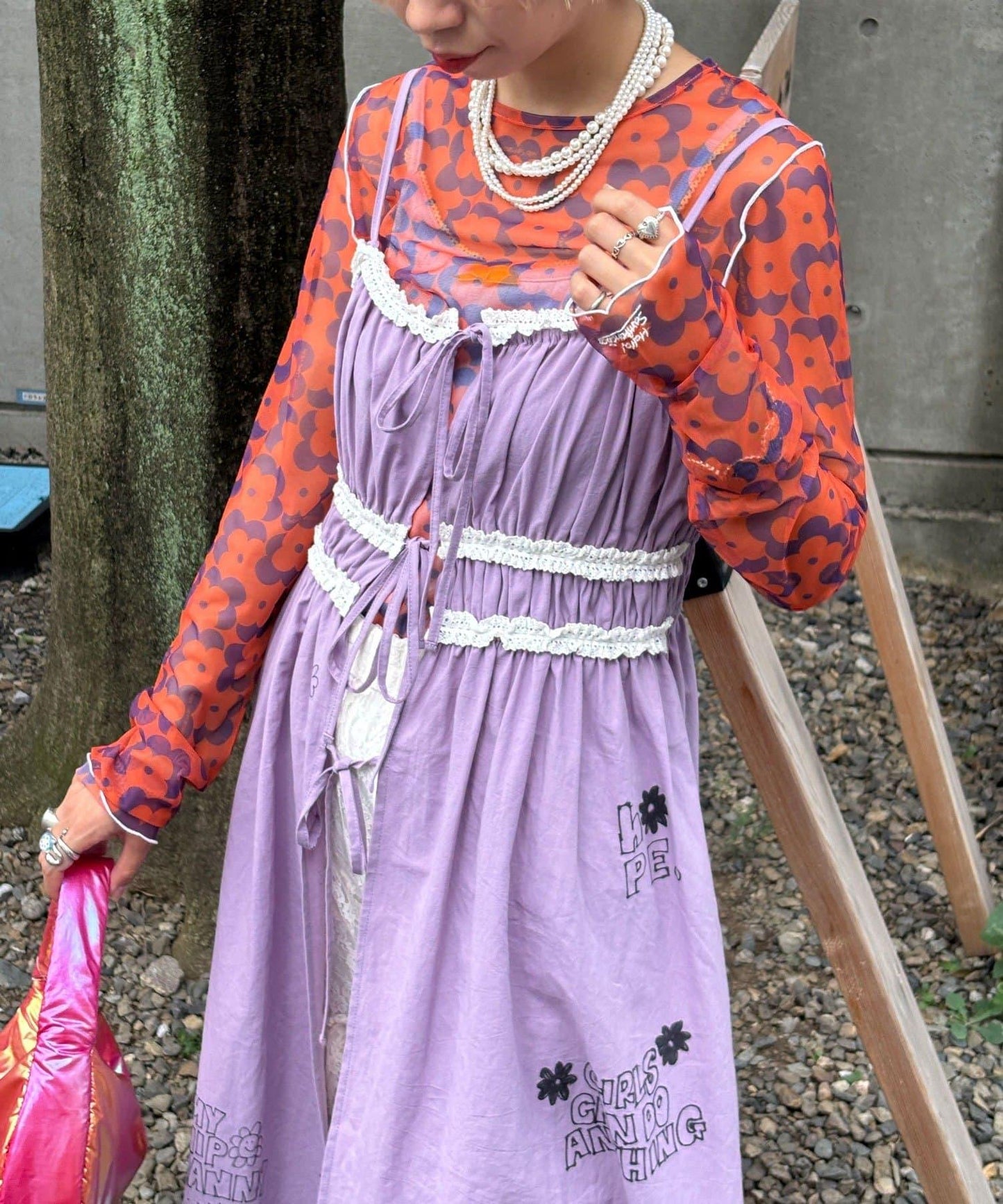 【HELLO.SANFRANCISCO/你好，舊金山】塗鴉風印花蕾絲背心連衣裙