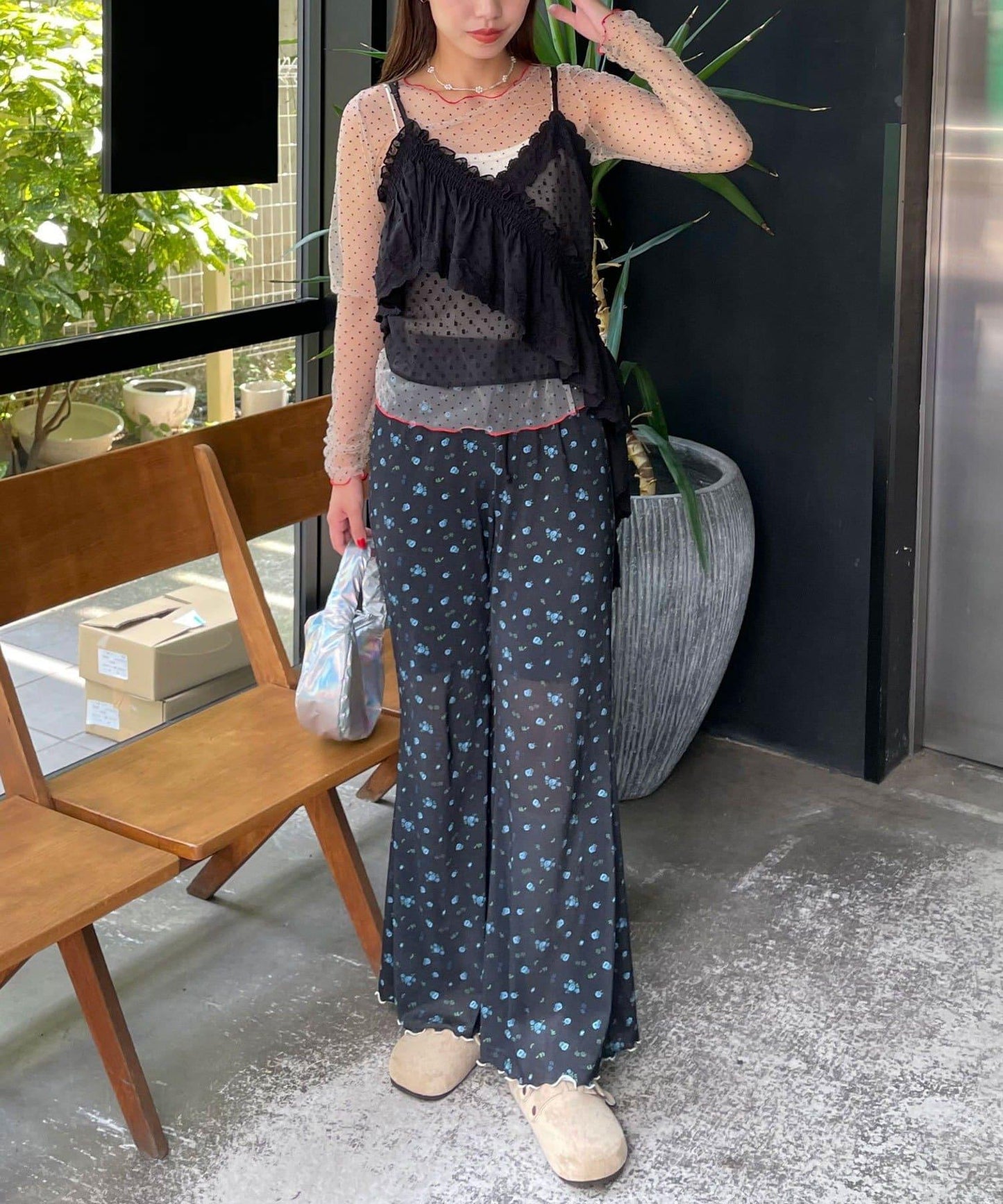 【HELLO.SANFRANCISCO/哈羅舊金山】不對稱荷葉邊點點蕾絲吊帶