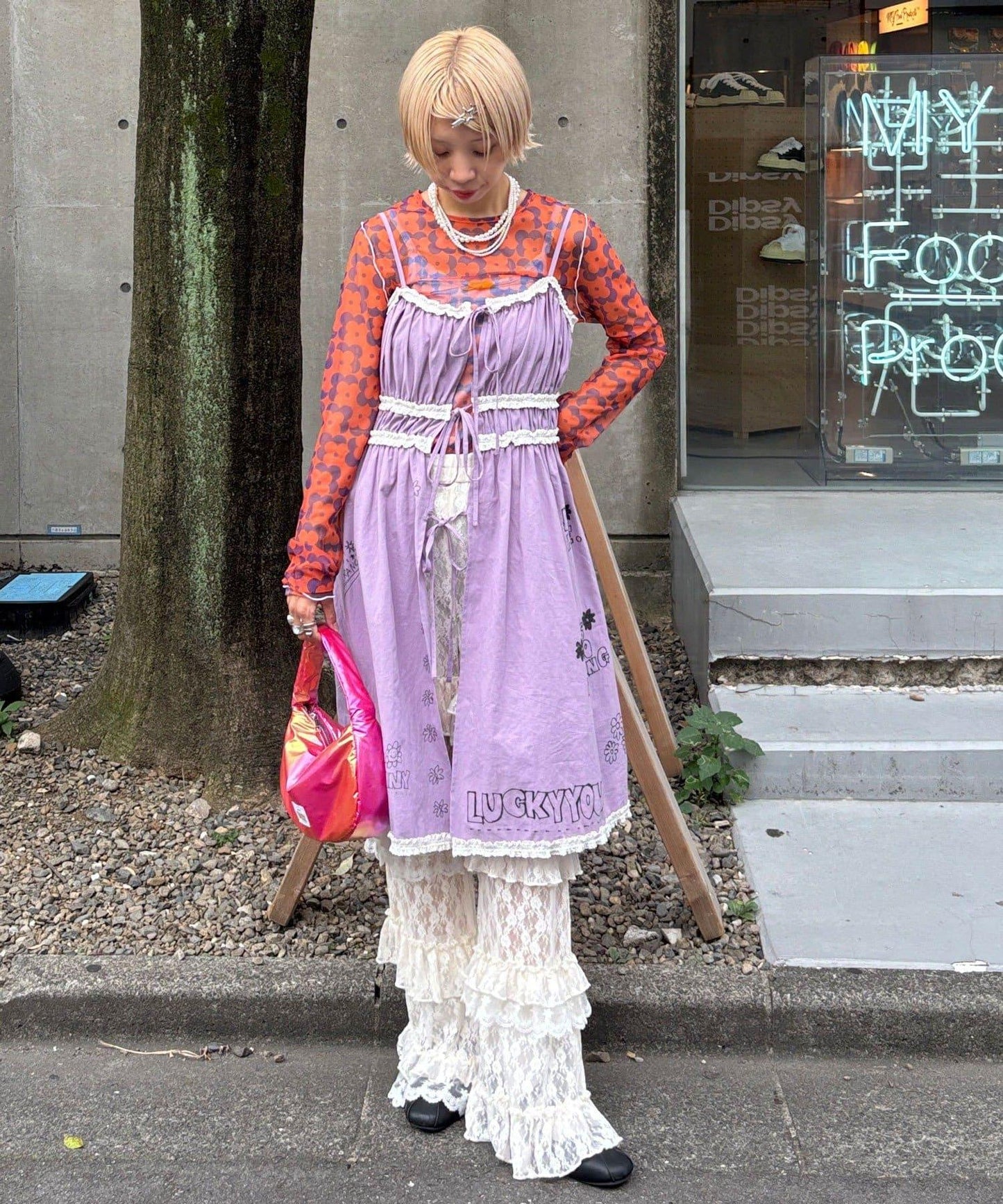 【HELLO.SANFRANCISCO/你好，舊金山】塗鴉風印花蕾絲背心連衣裙