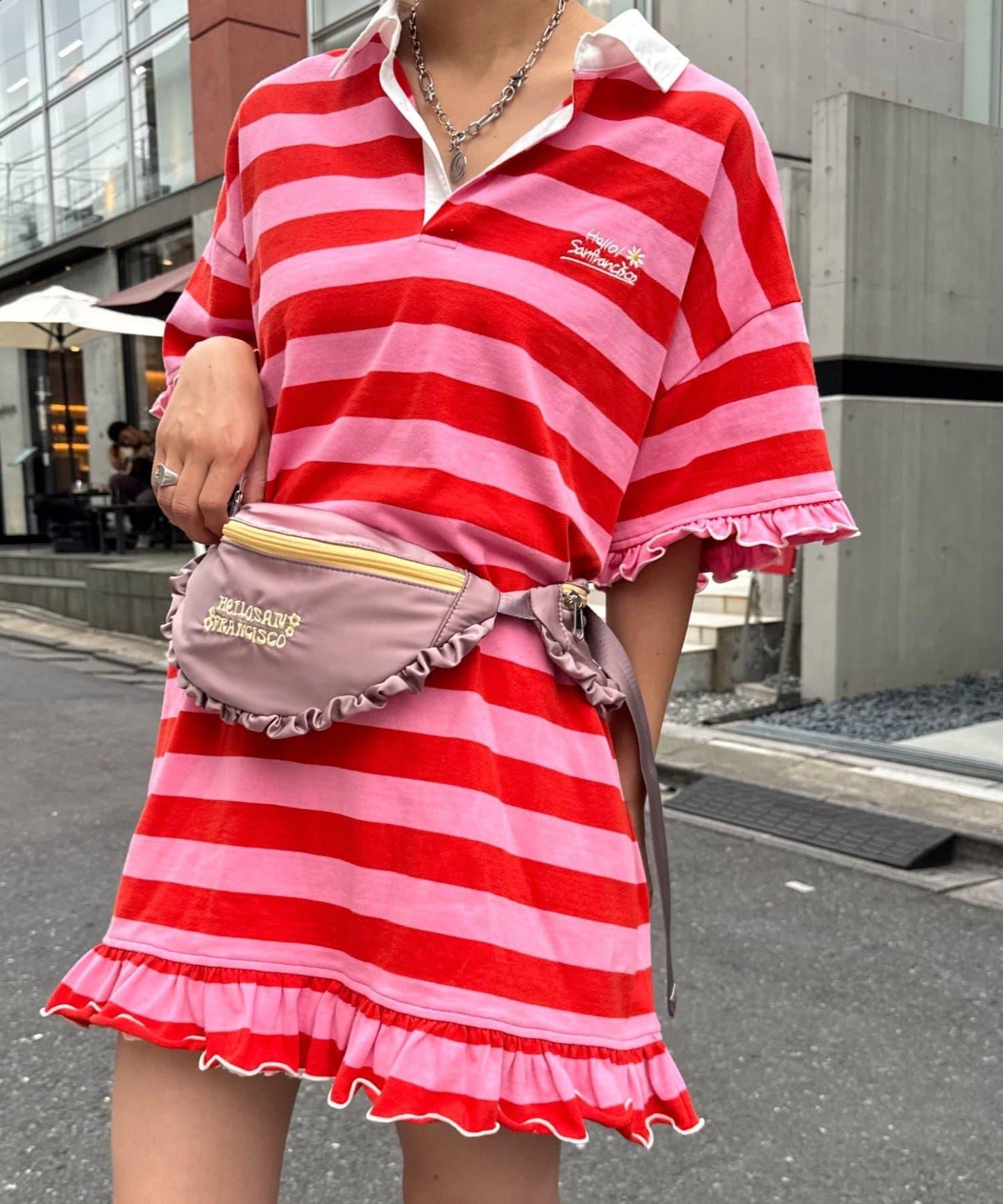 H.S緞面褶邊拼接腰包