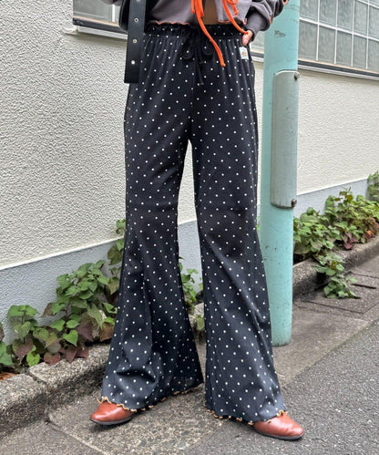 H.S款式絨布印花喇叭褲