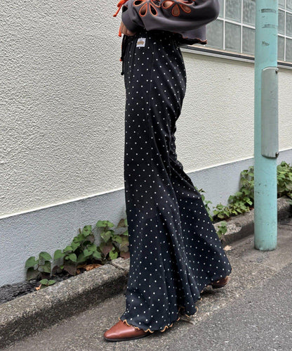 H.S款式絨布印花喇叭褲