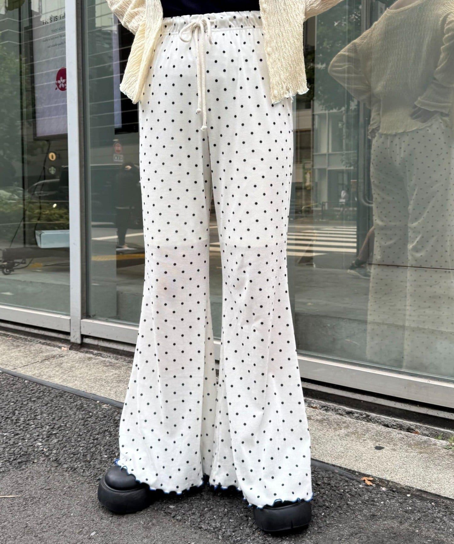 H.S款式絨布印花喇叭褲