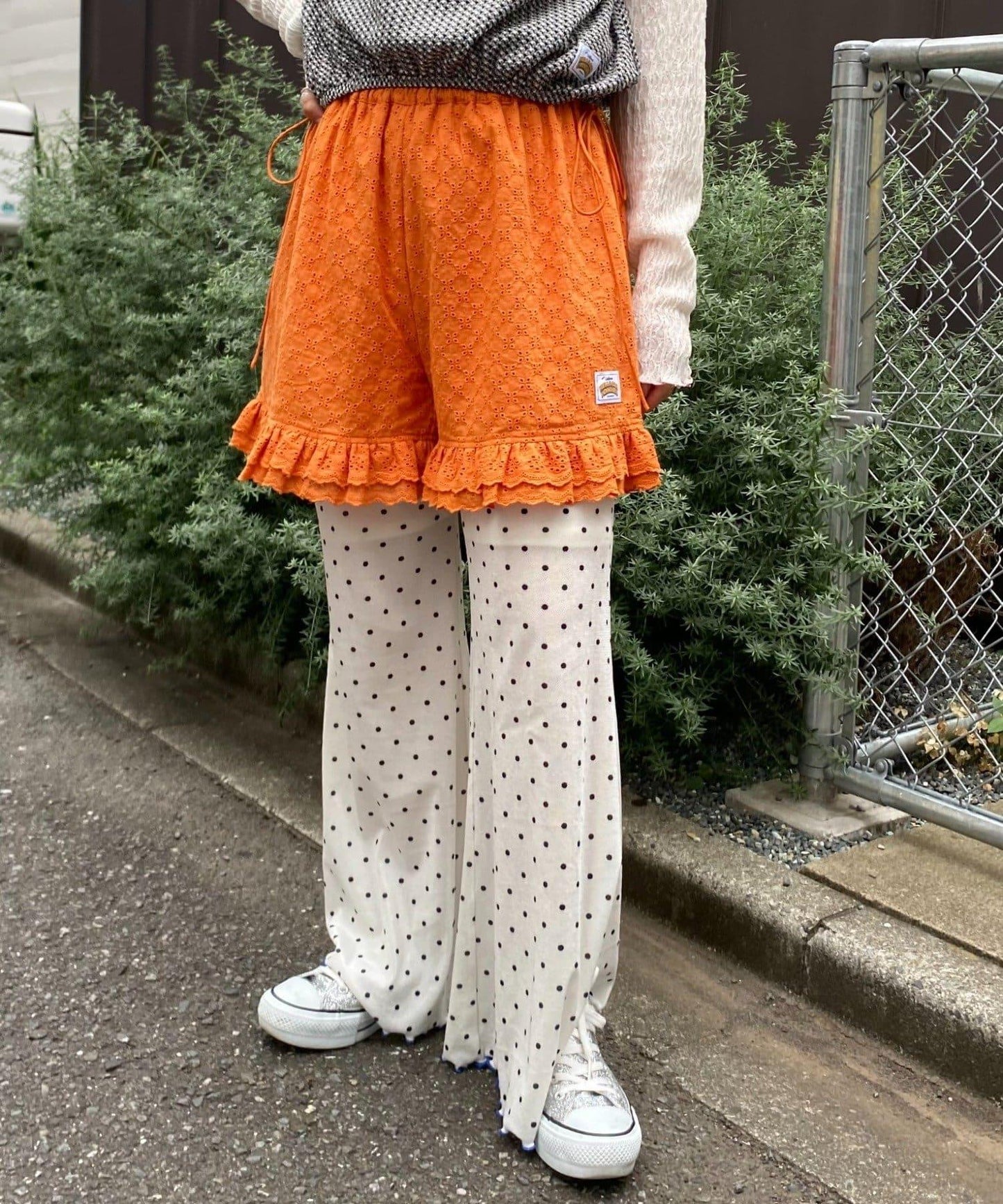 H.S款式絨布印花喇叭褲