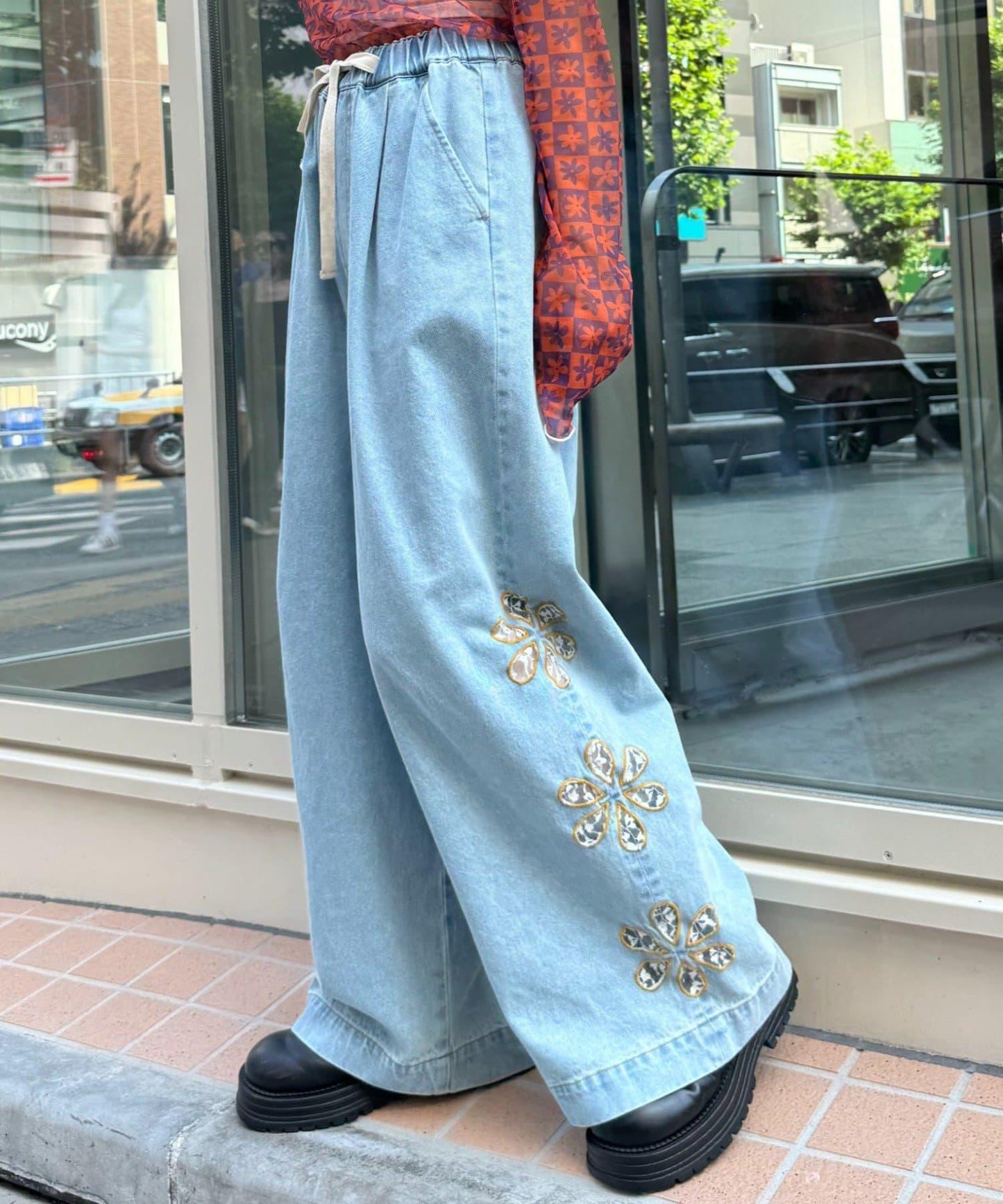 H.S蕾絲花邊寬鬆牛仔褲