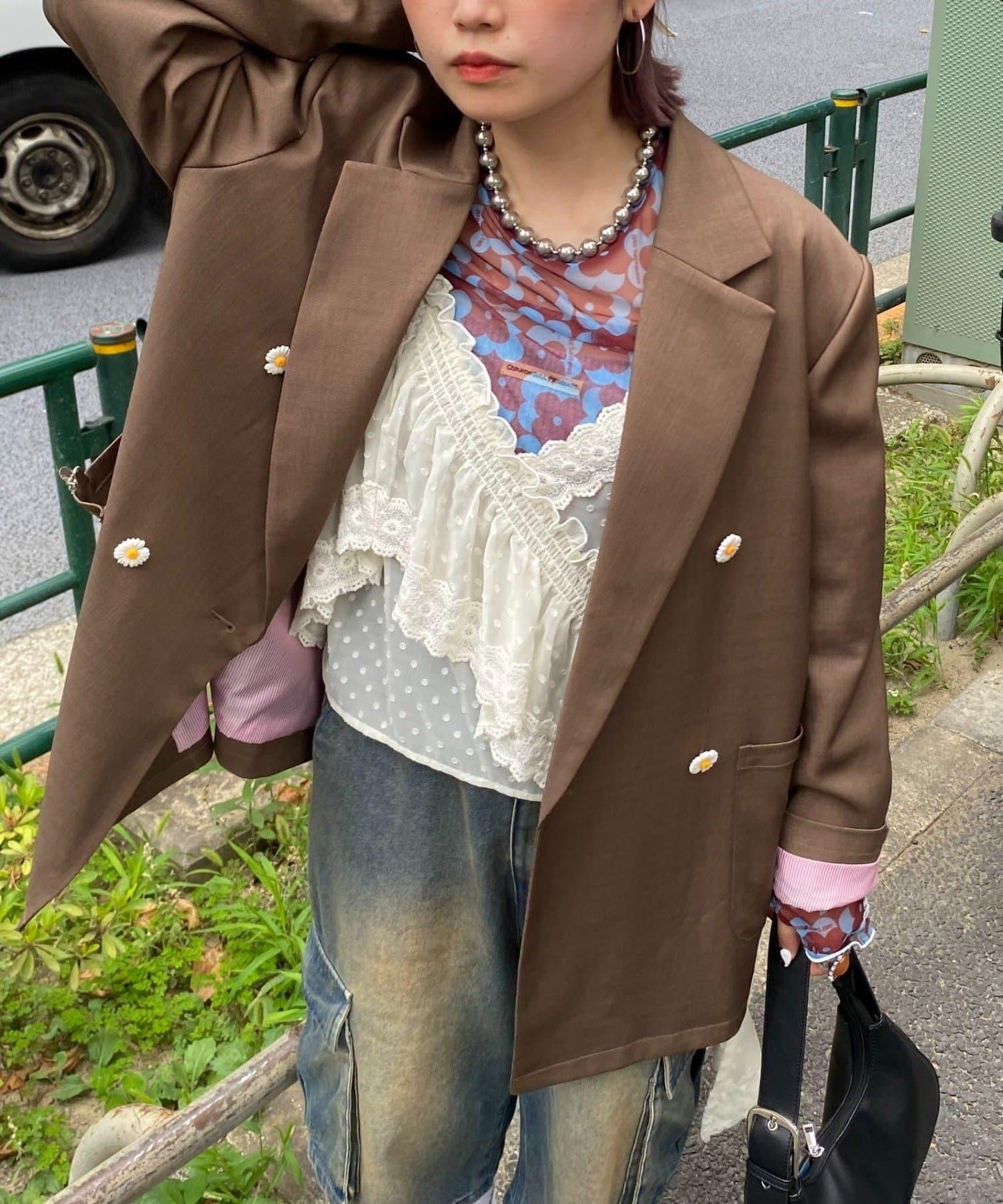 H.S名稱刺繡雛菊紐扣寬鬆夾克