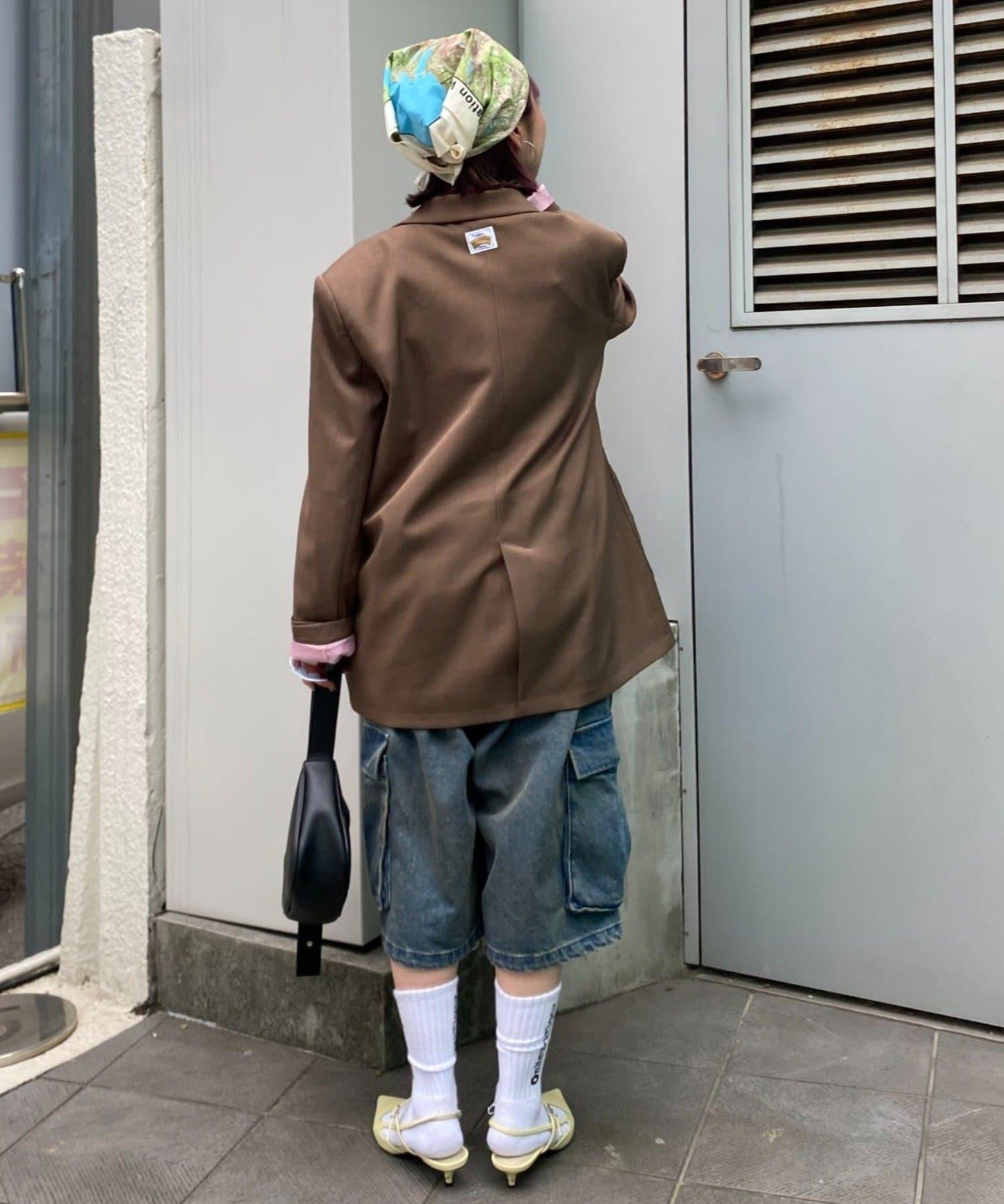 H.S名稱刺繡雛菊紐扣寬鬆夾克