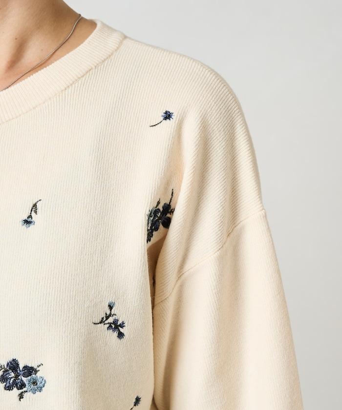 花朵刺繡圓領針織開衫