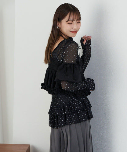 【Lumé/ルメ】下襬荷葉邊圓點雪紡上衣