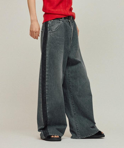 側條紋牛仔褲 / 寬鬆剪裁 曲線牛仔褲 / JL253P10