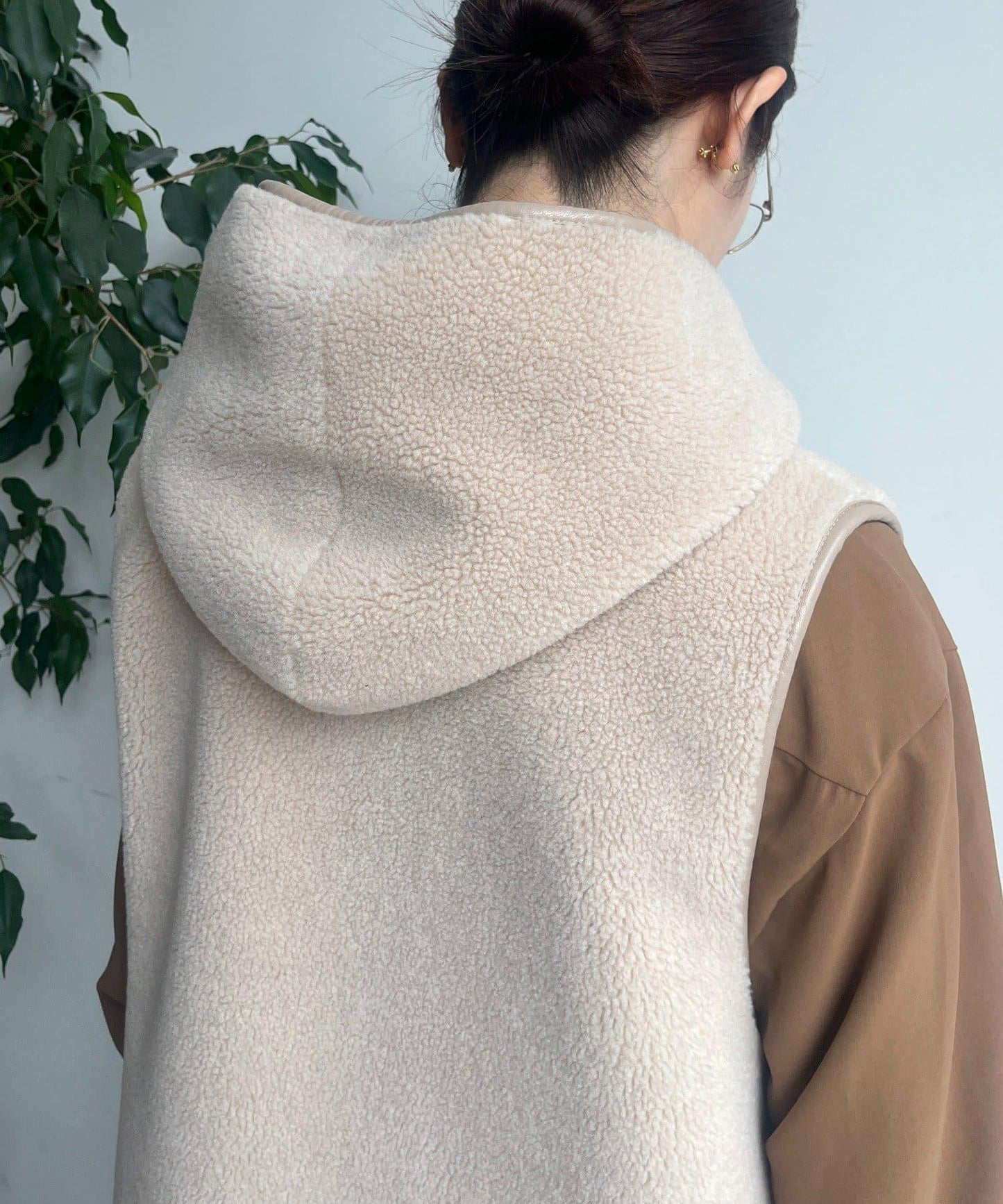 羊毛絨拼接帽T恤衫