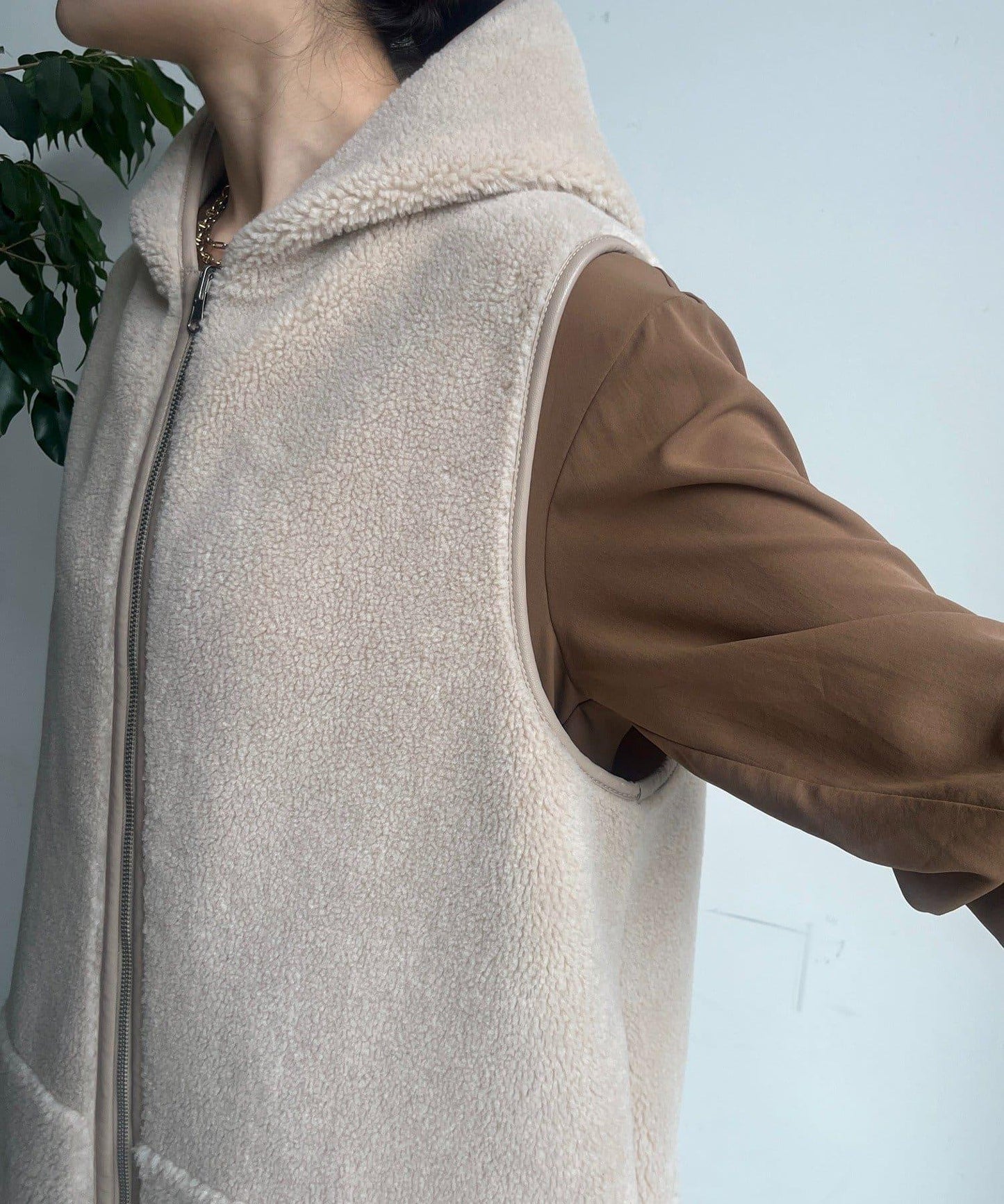 羊毛絨拼接帽T恤衫