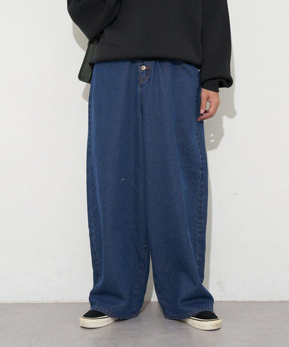 寬鬆牛仔褲