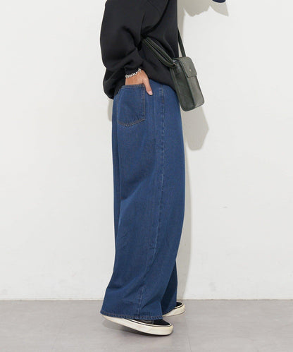 寬鬆牛仔褲