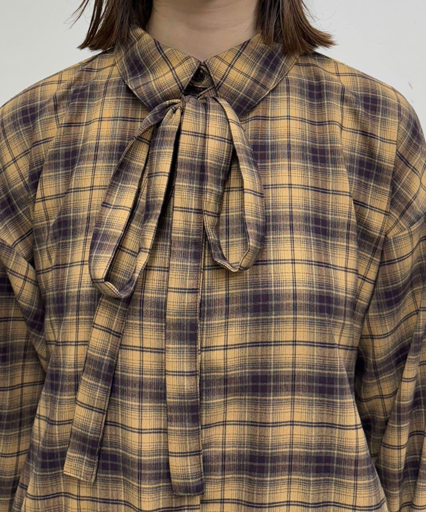 蝴蝶結領下襬層疊格子襯衫連衣裙