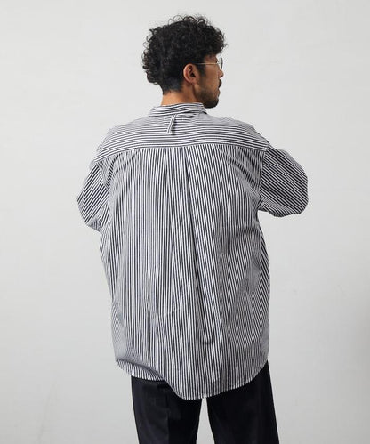 輕鬆合身寬鬆襯衫 / 常規領 / 長袖