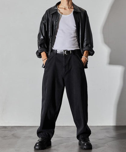 寬鬆版型扭曲彎曲牛仔褲